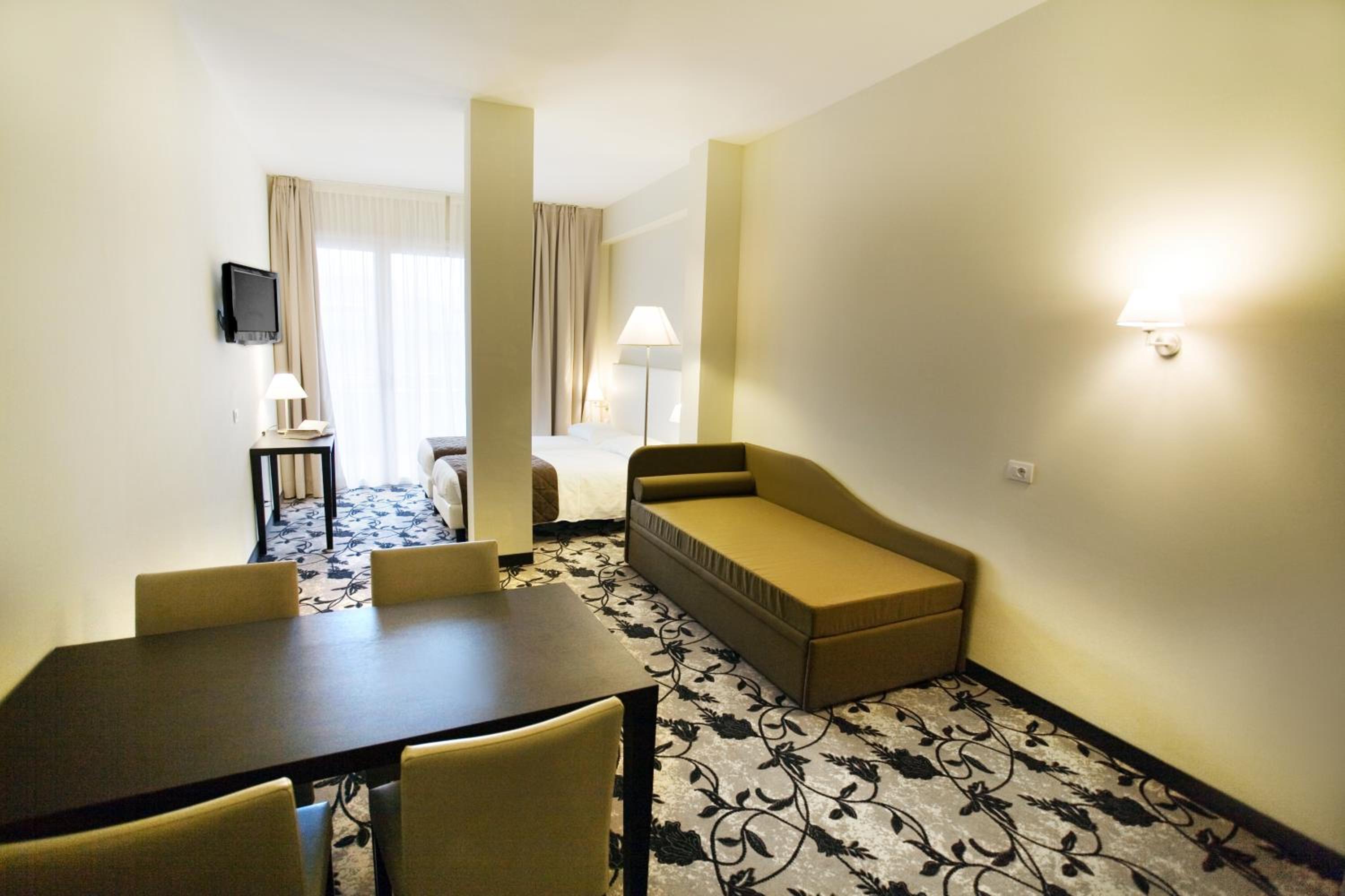 Superior Double Room - Photo 8