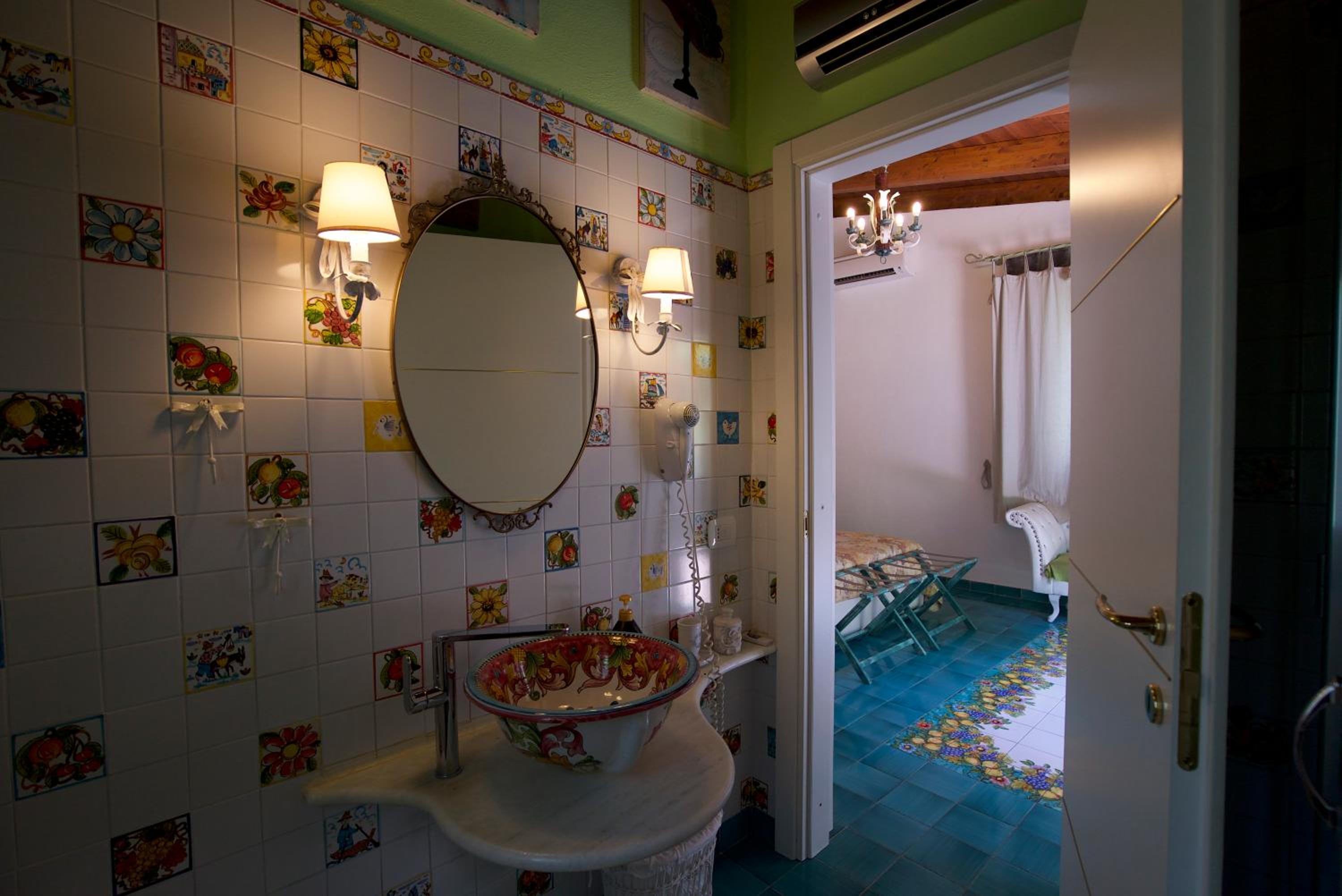 Double Room - Photo 3