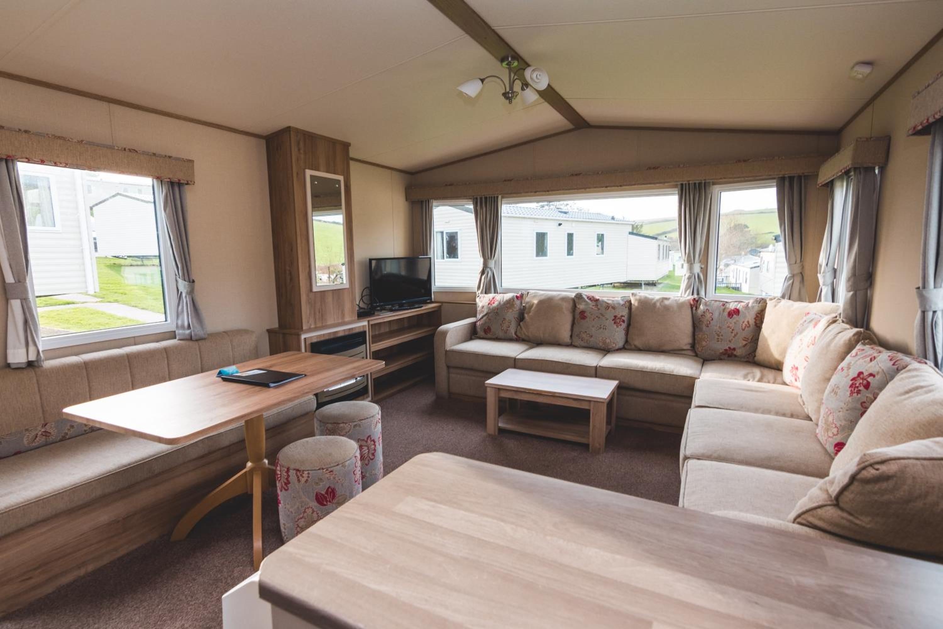 Superior Caravan 2 (pet friendly) photo 1