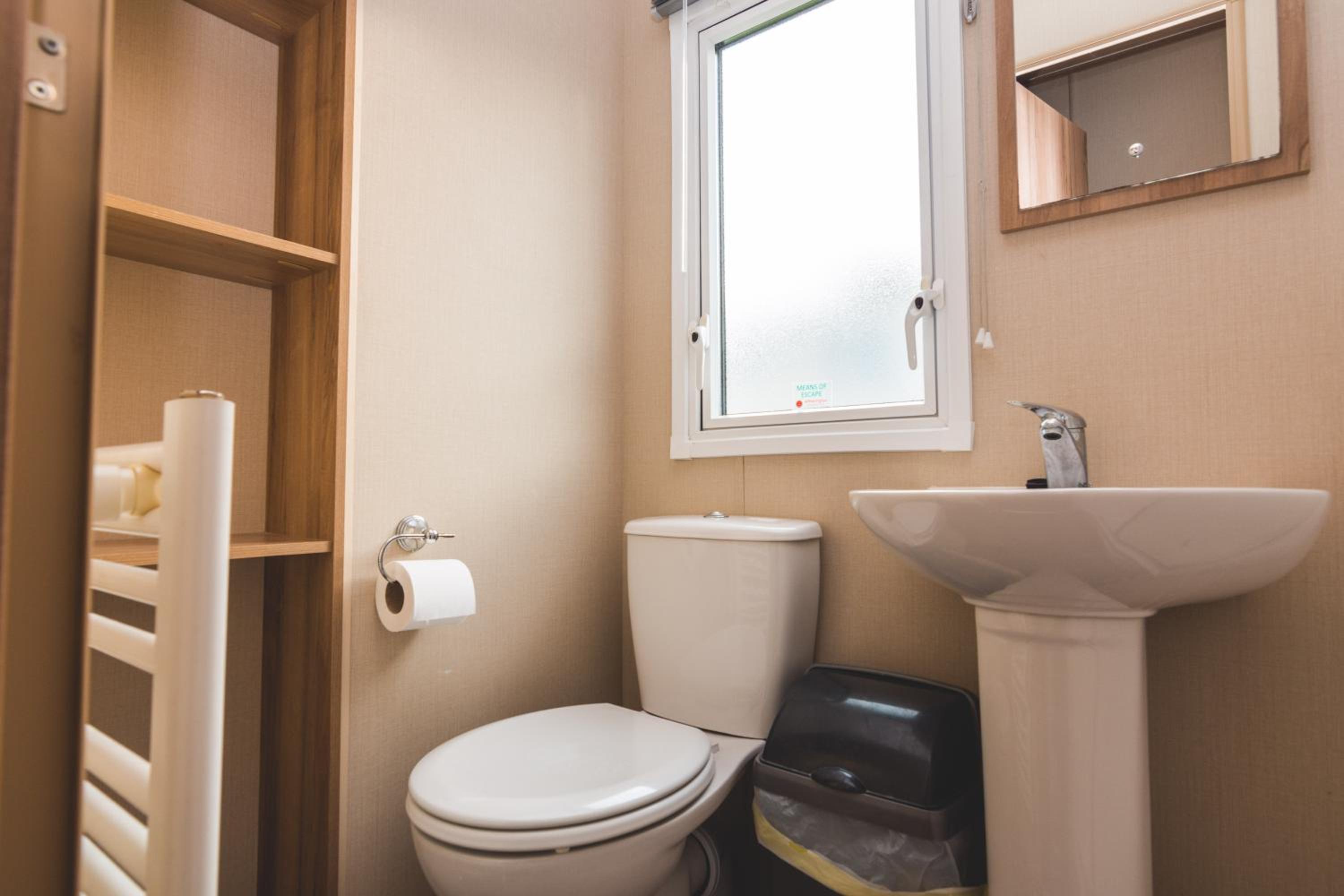 Superior Caravan 2 (pet friendly) photo 3
