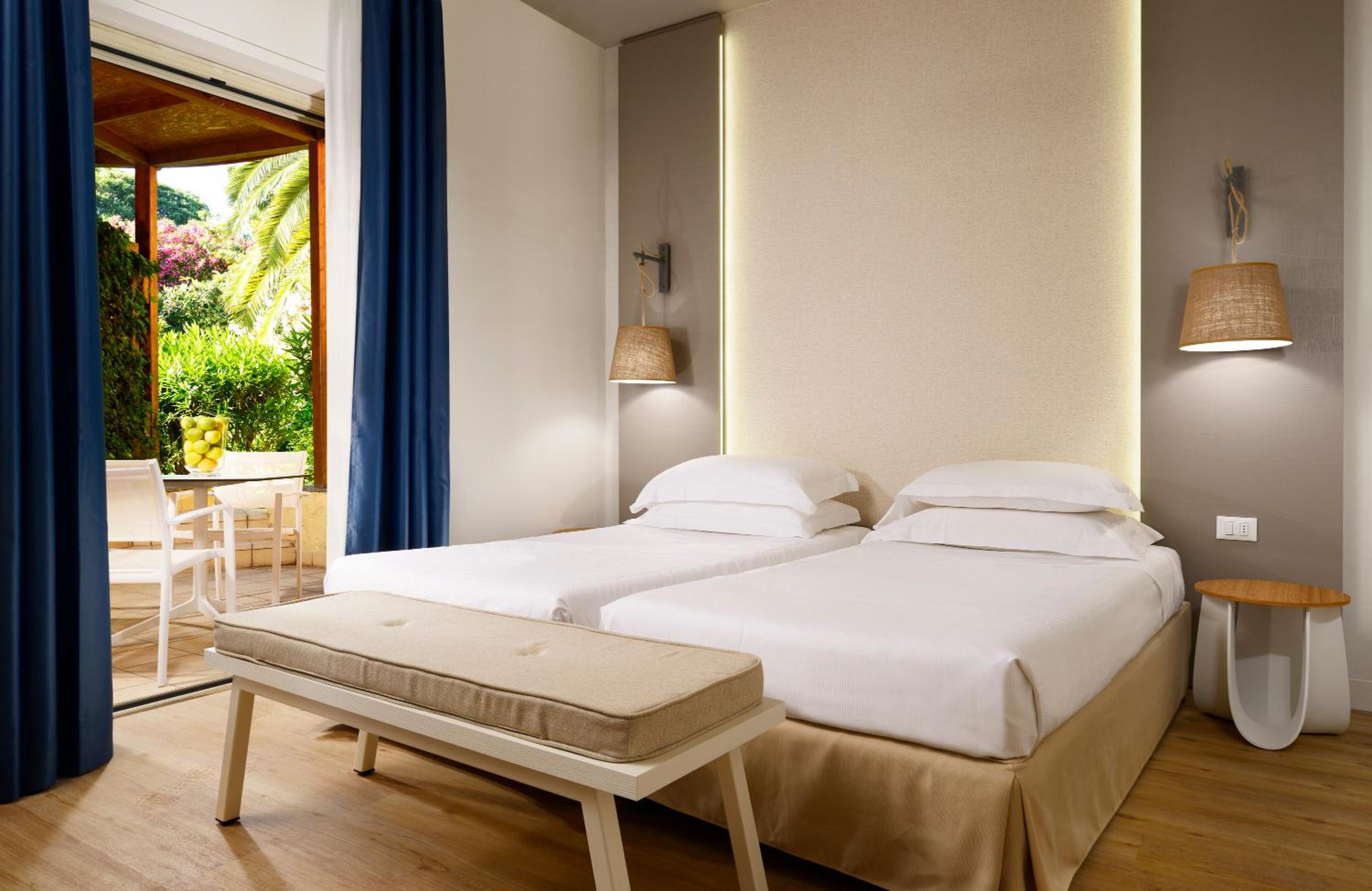 Superior Double Room (2 Adults+1Child)  - Detached Villa  - Photo 3