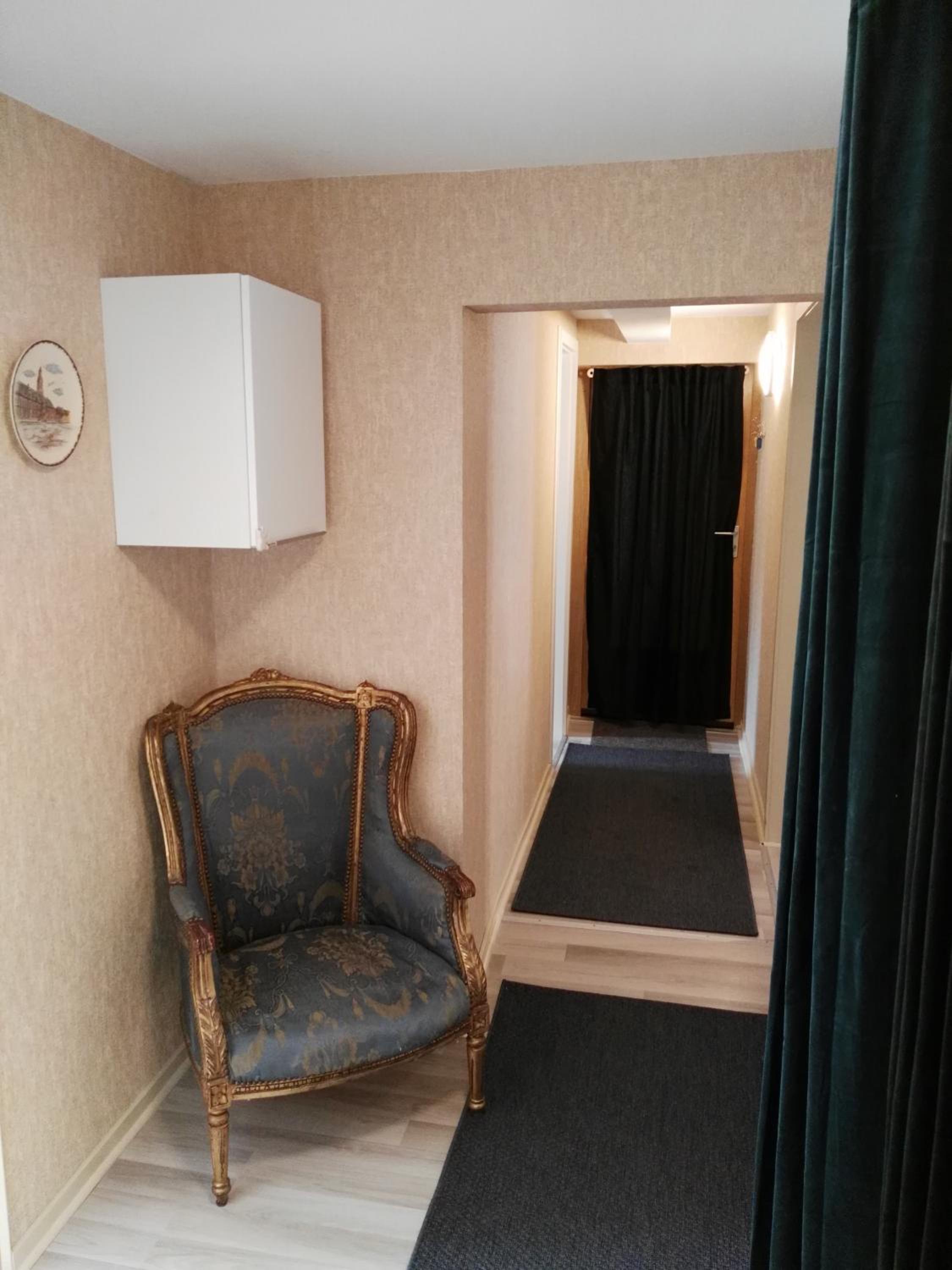 Apartment - Photo 19