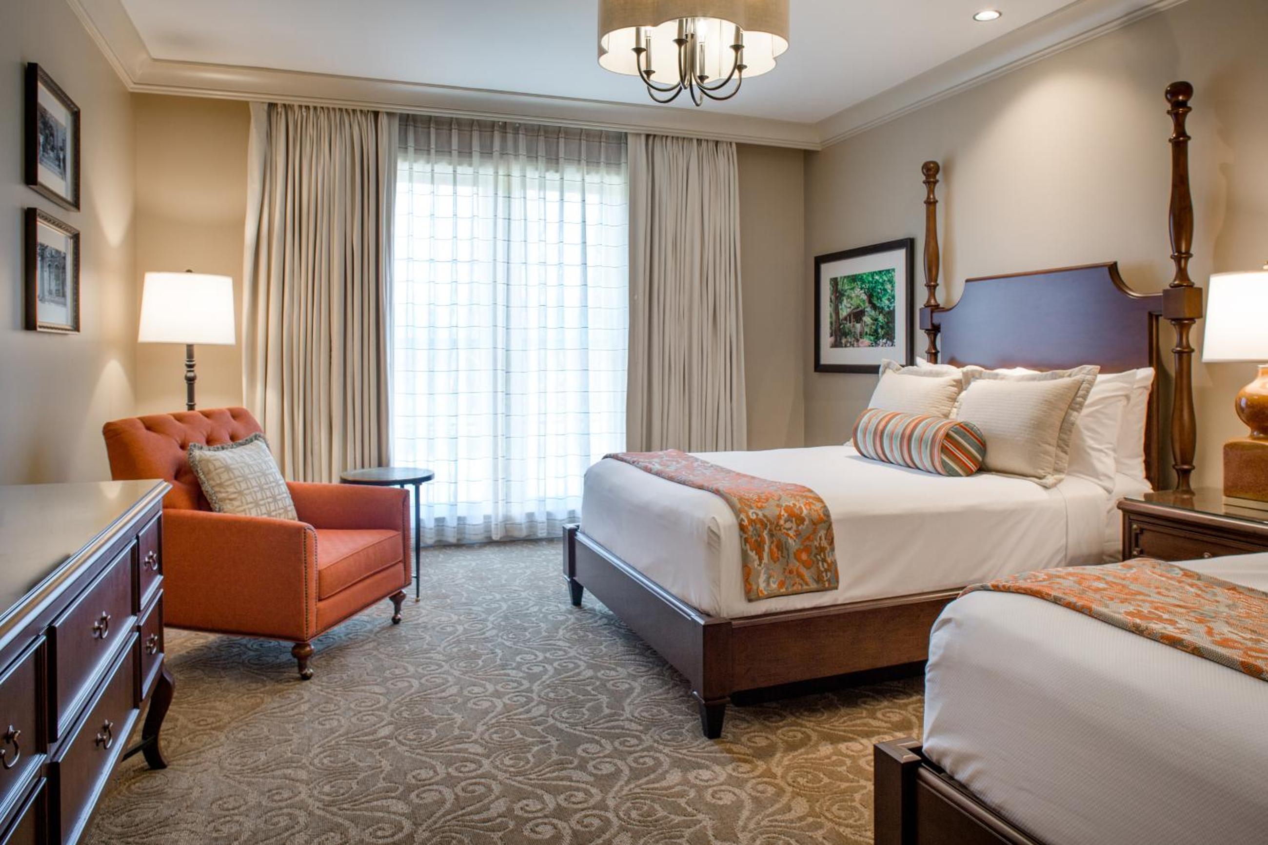 Queen Room photo 1