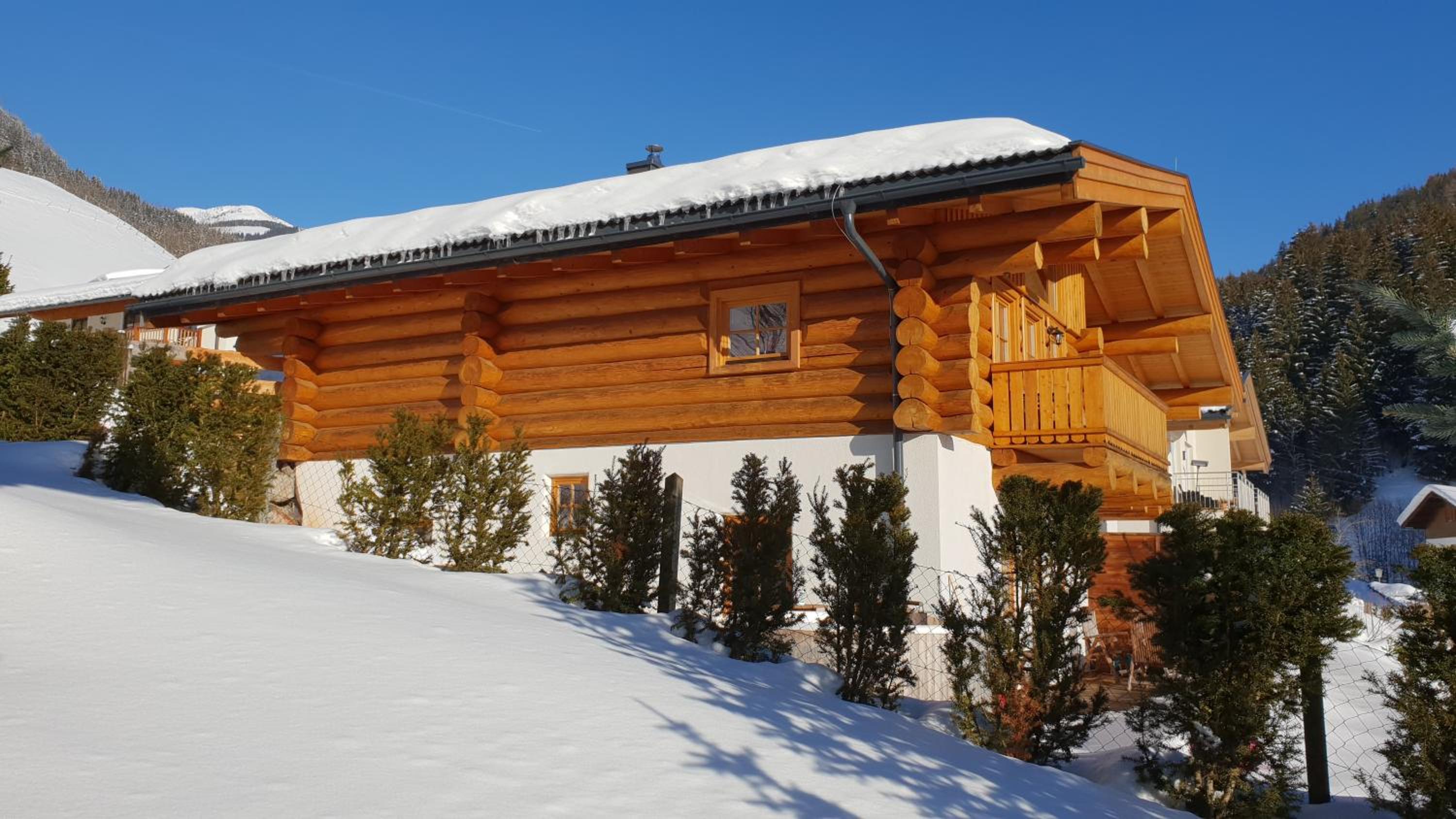 Four-Bedroom Chalet with Terrace photo 2