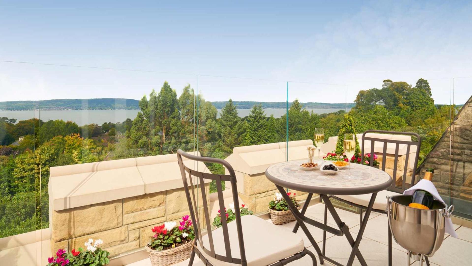 King Suite with Balcony photo 3