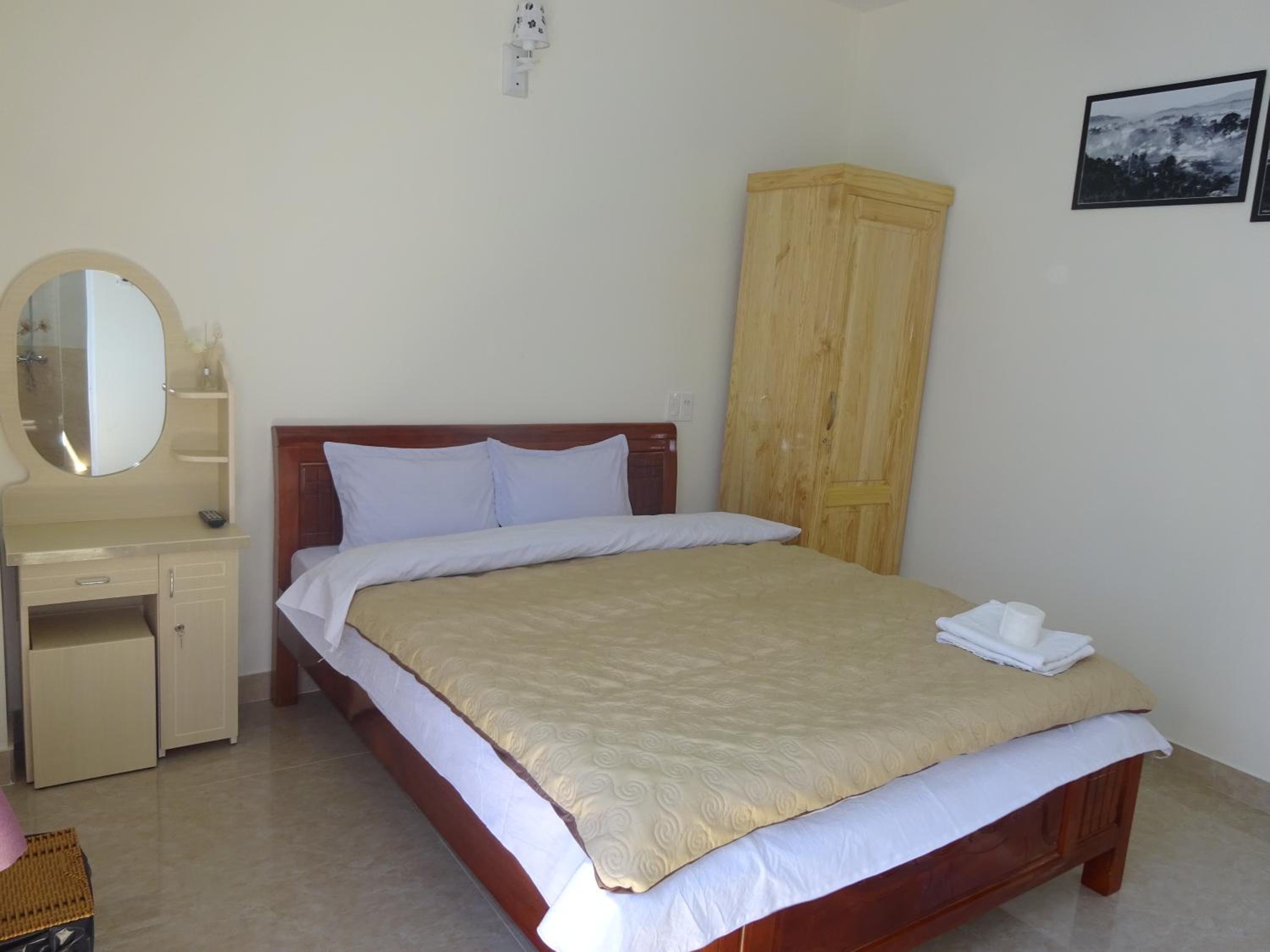 Deluxe Double Room - Photo 23