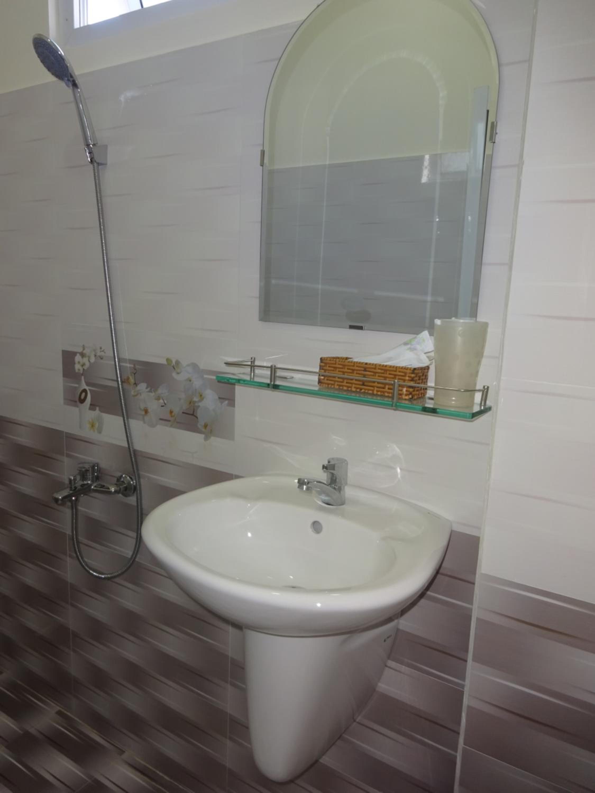 Deluxe Double Room - Photo 20