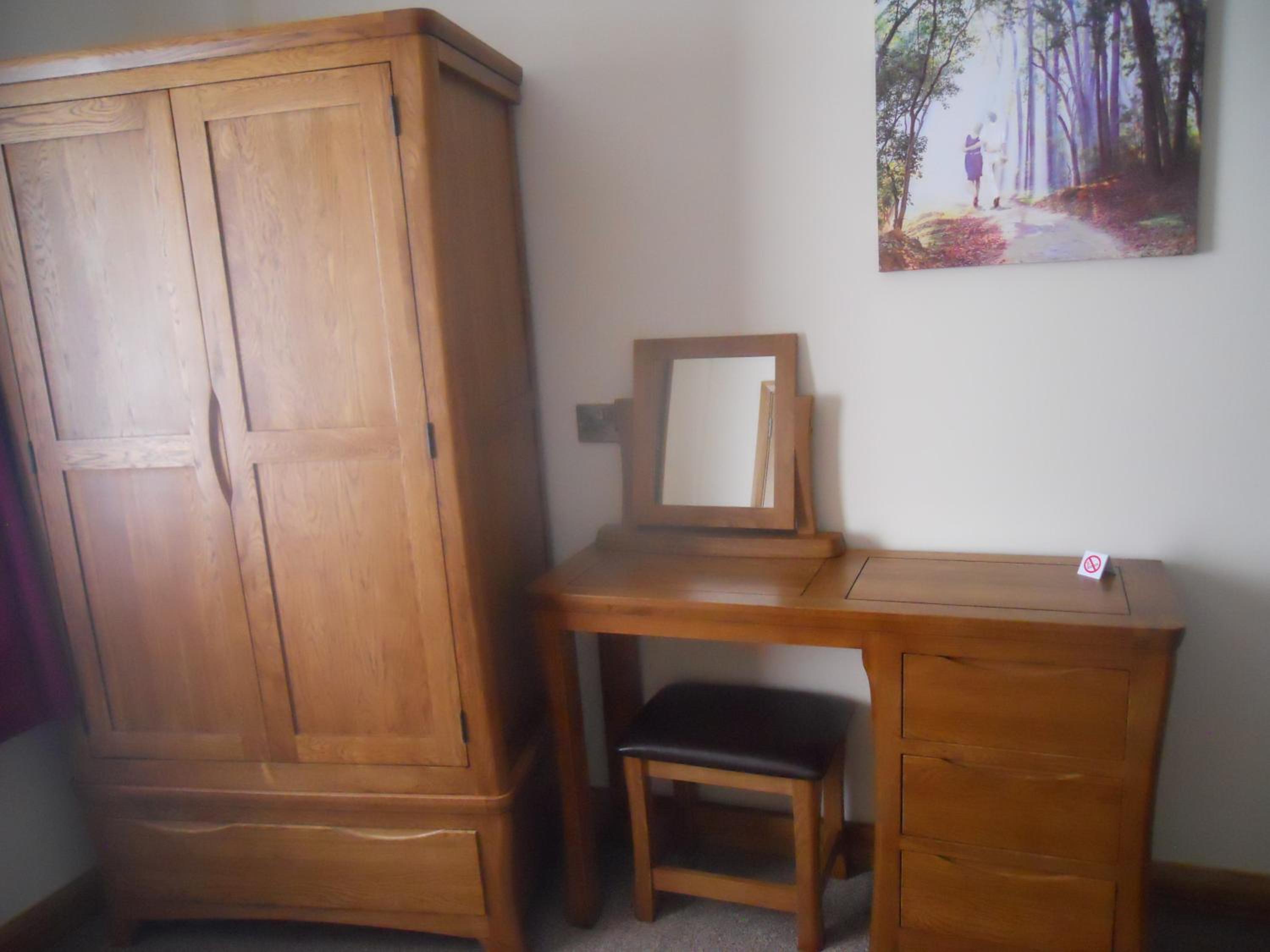 Apartment with Balcony - Photo 9