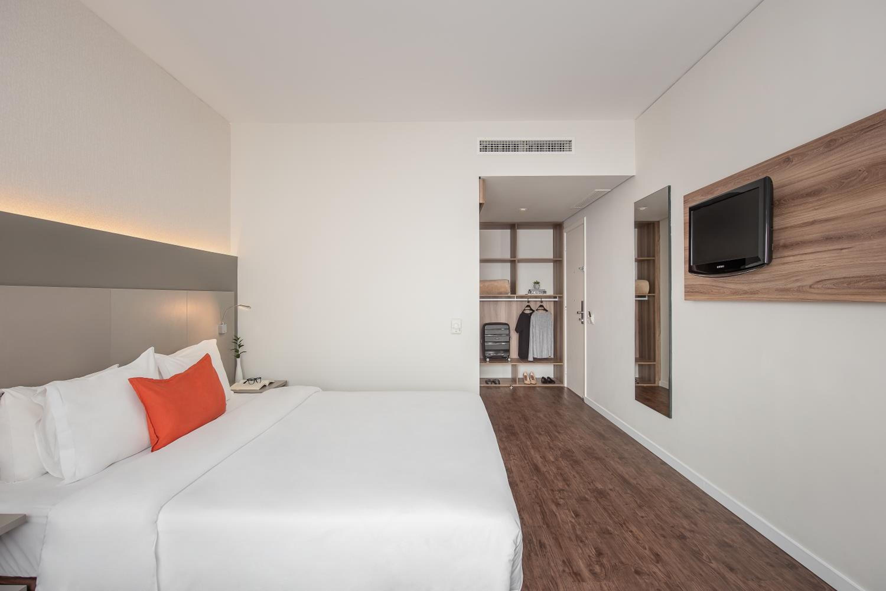 Standard PwD Disability Access - 1 Double Bed - Photo 6