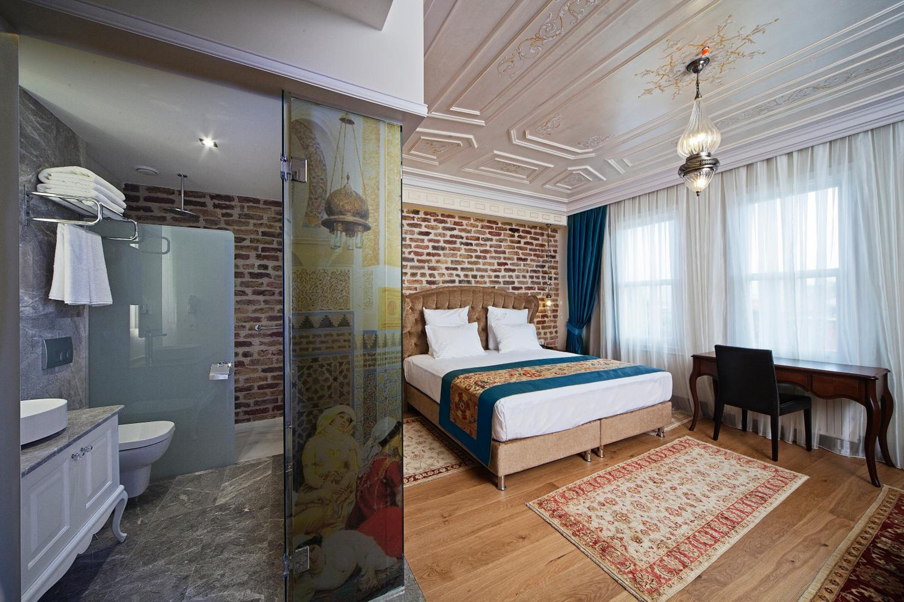 Deluxe Double or Twin Room