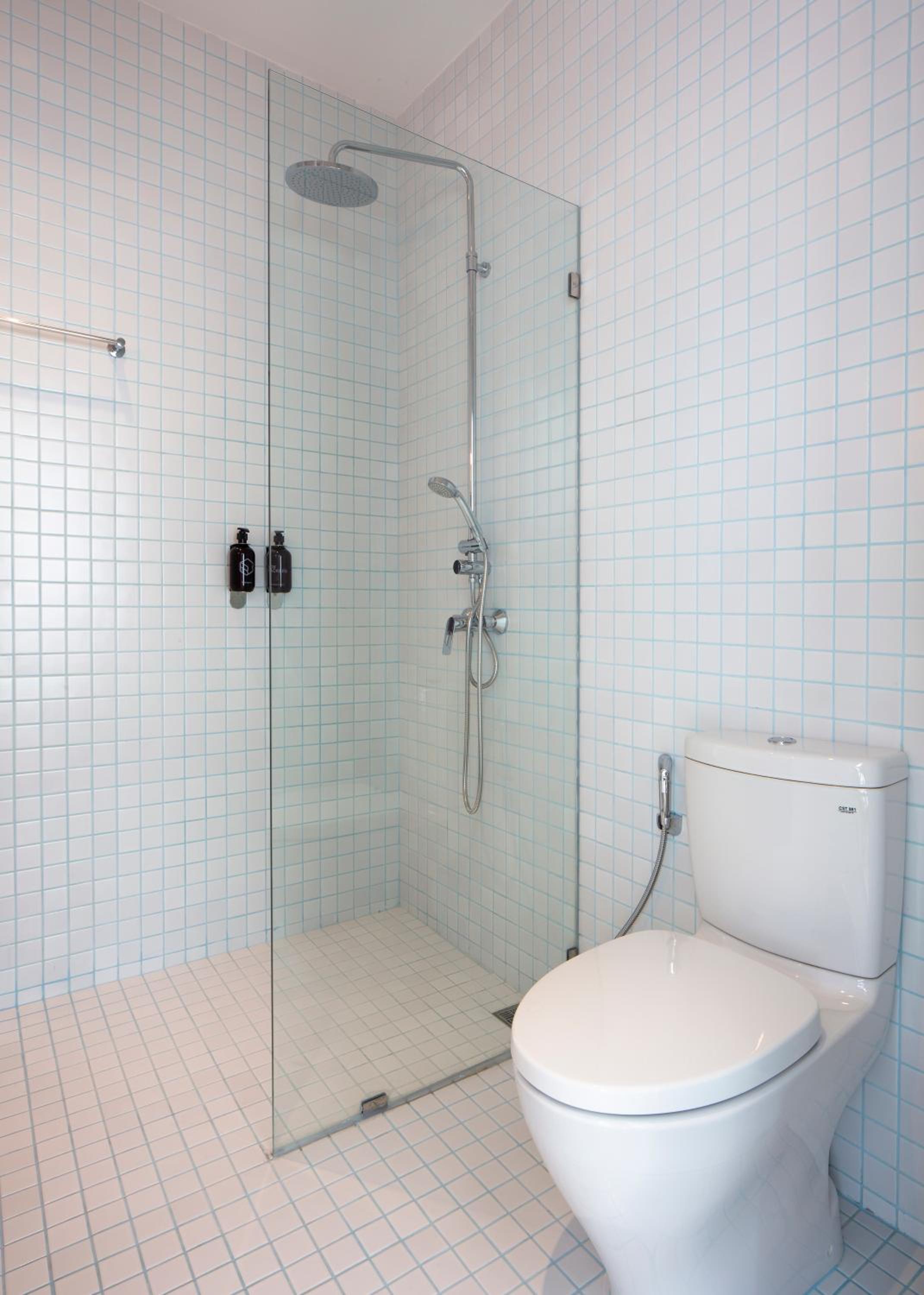 Deluxe Double Room with Private Bathroom photo 2