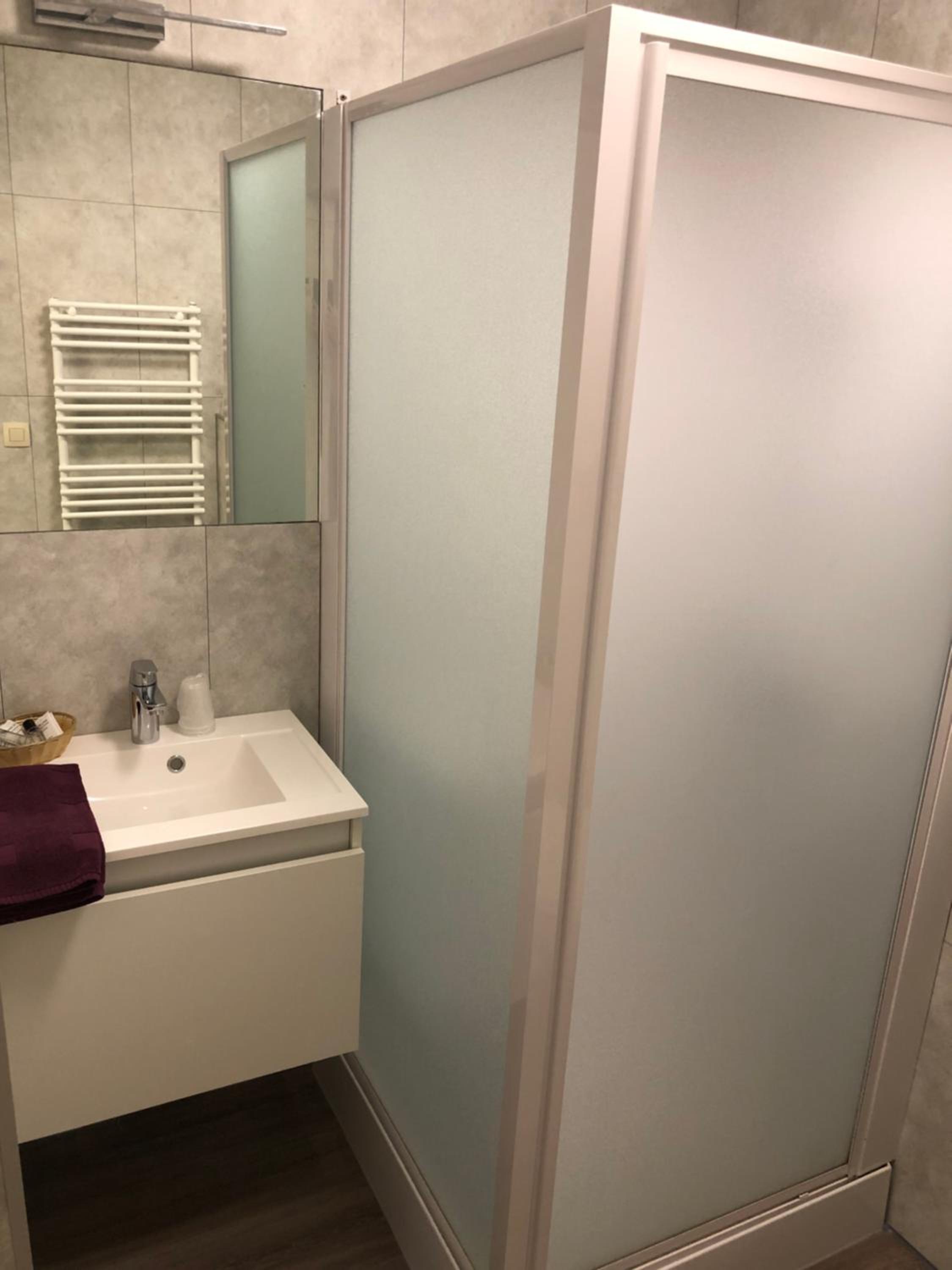 Deluxe Triple Room - Photo 5