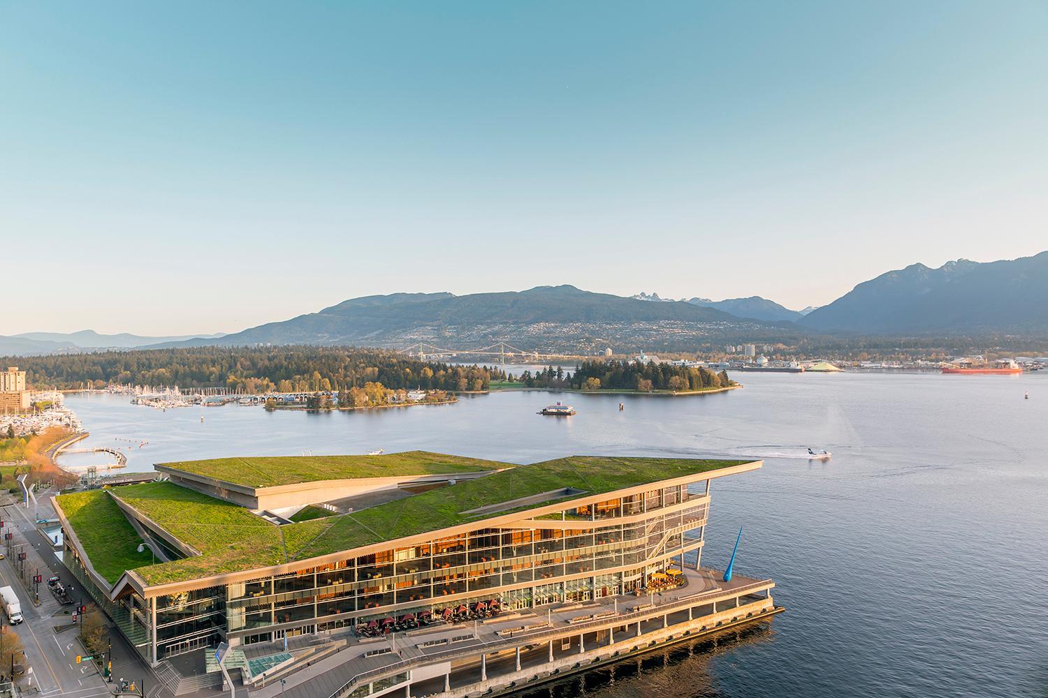 Signature Harbor and Stanley Park View Room with Two Double Beds