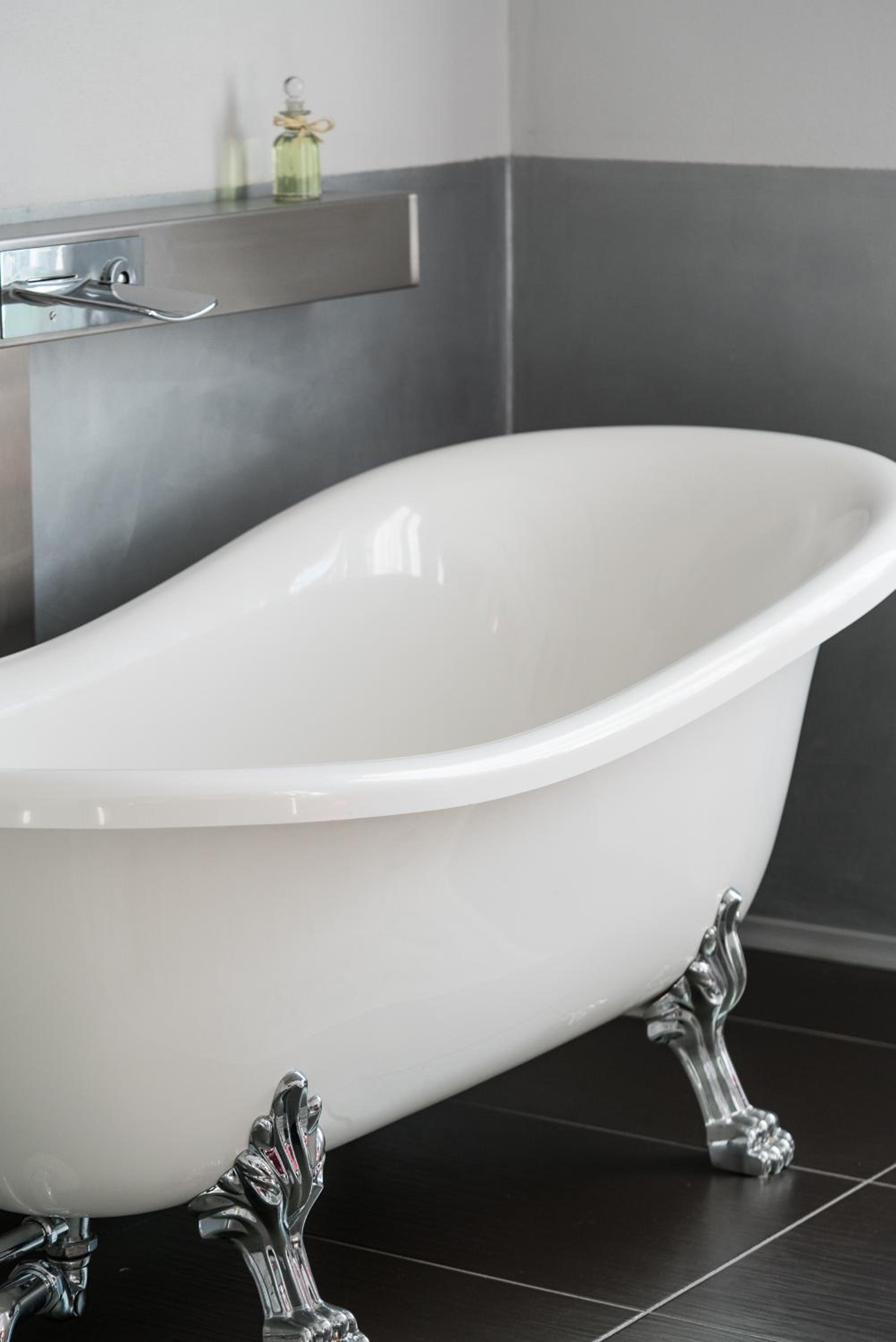Deluxe Double Room with Bath - Photo 2