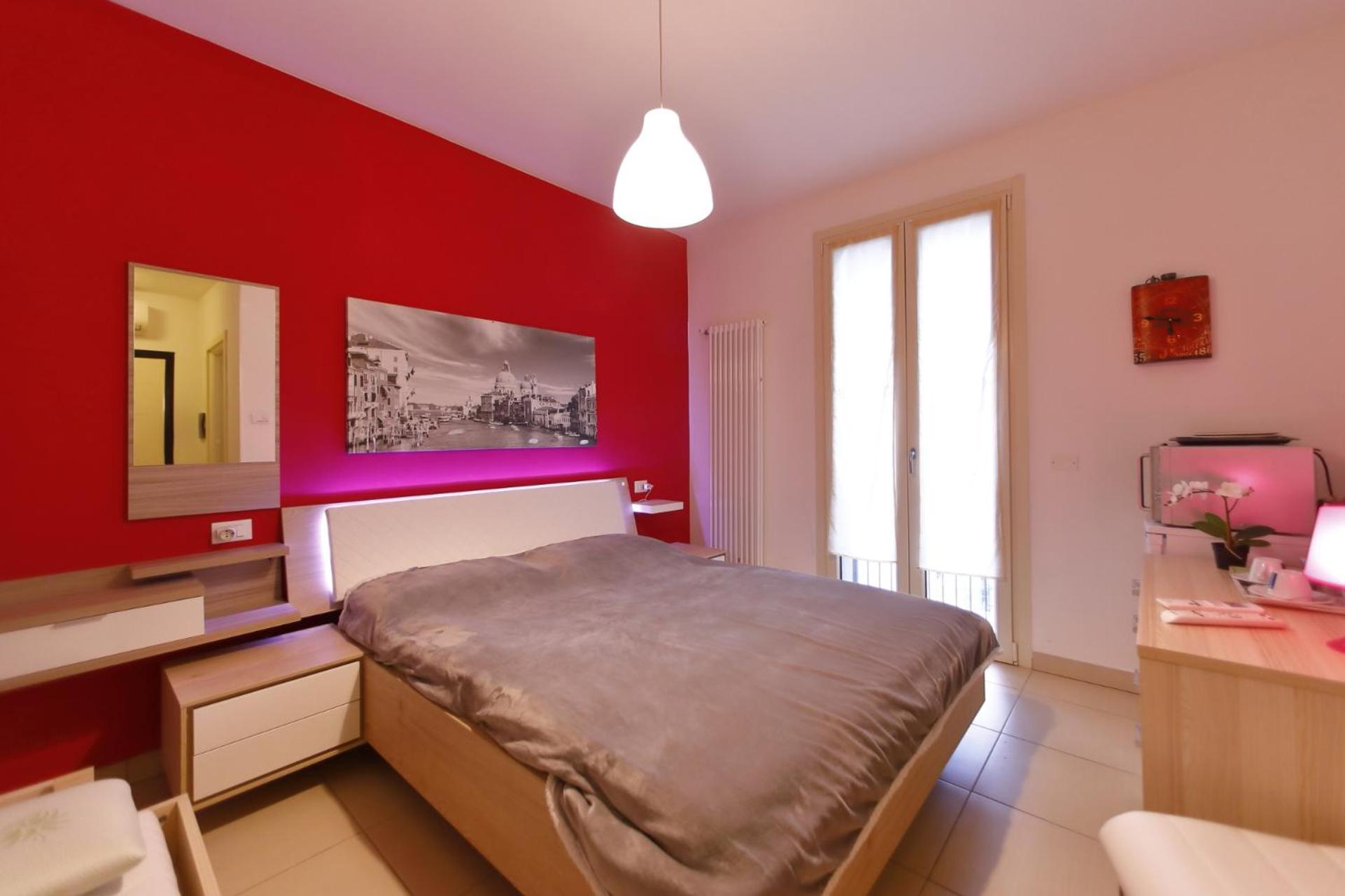 Apartment with Garden View - Photo 5