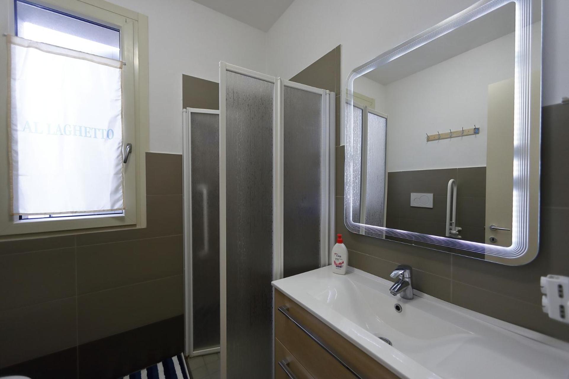 Apartment with Garden View - Photo 29