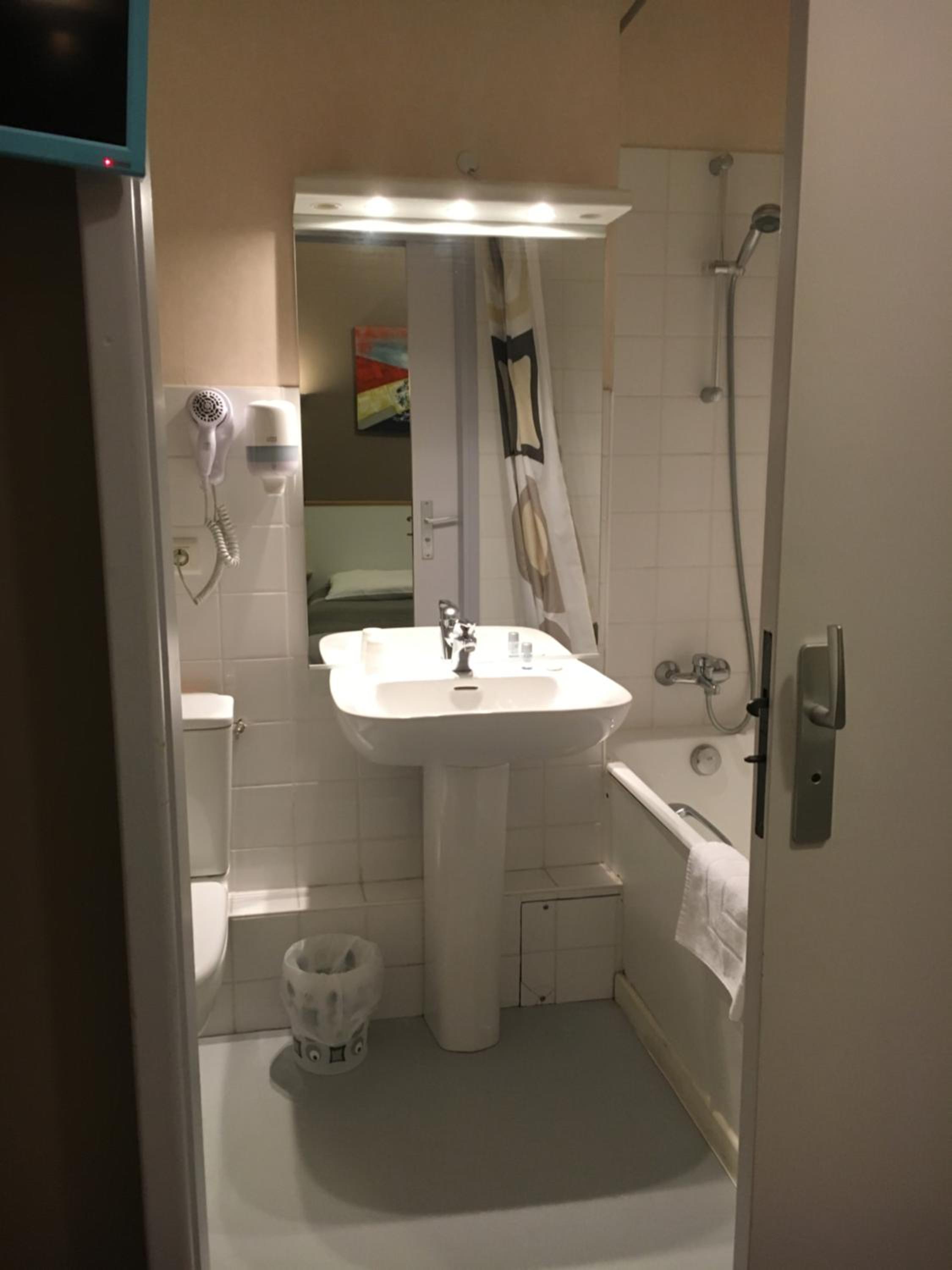 Standard Double Room photo 2
