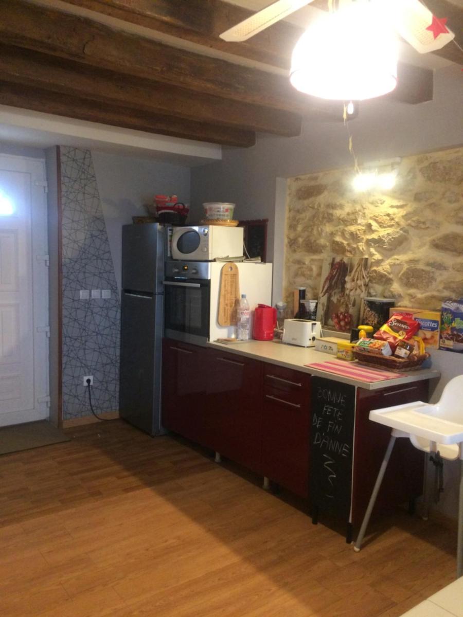 Three-Bedroom House - Photo 8