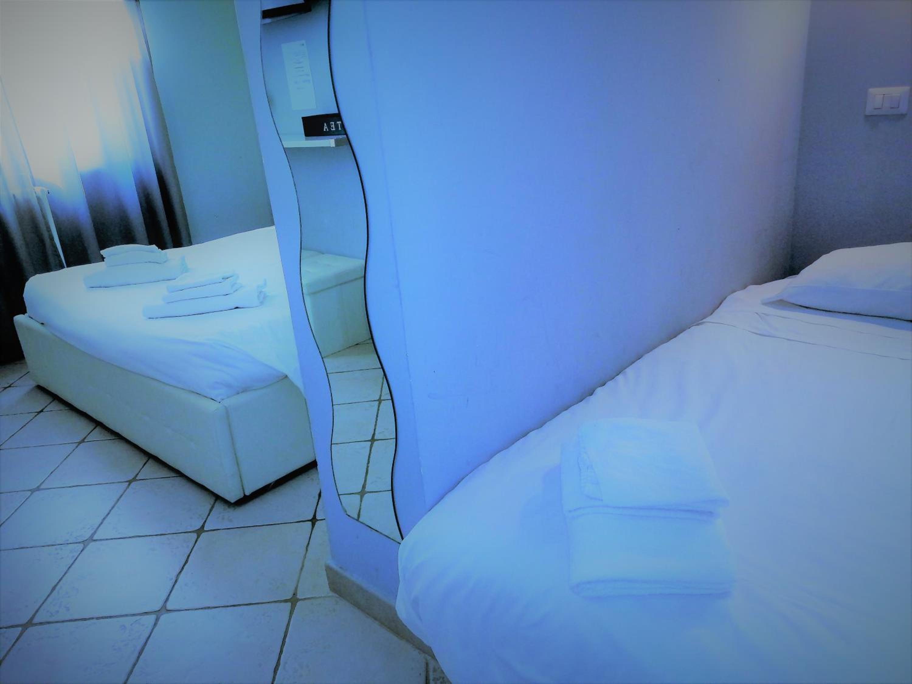 Triple Room - Photo 13
