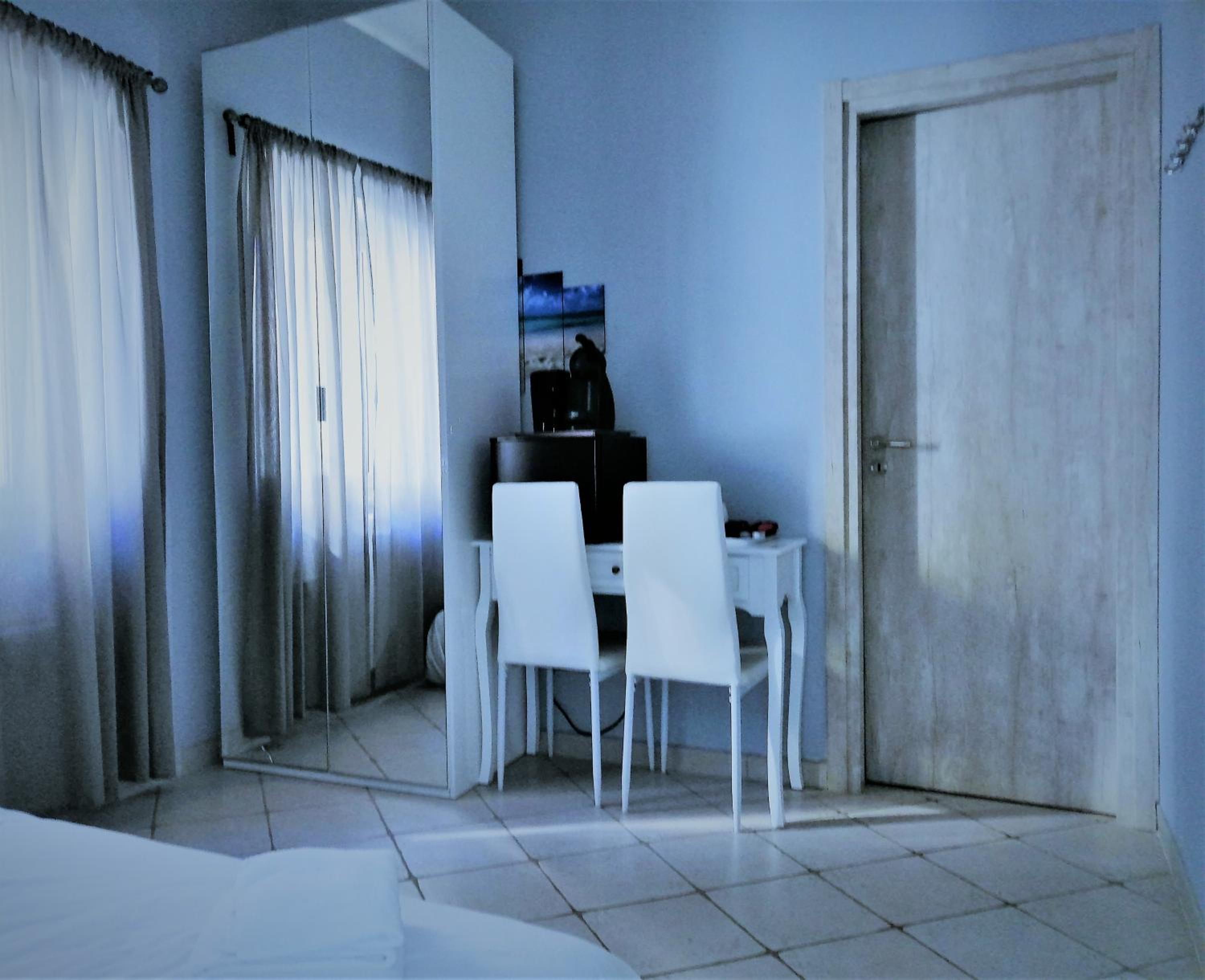 Triple Room - Photo 16