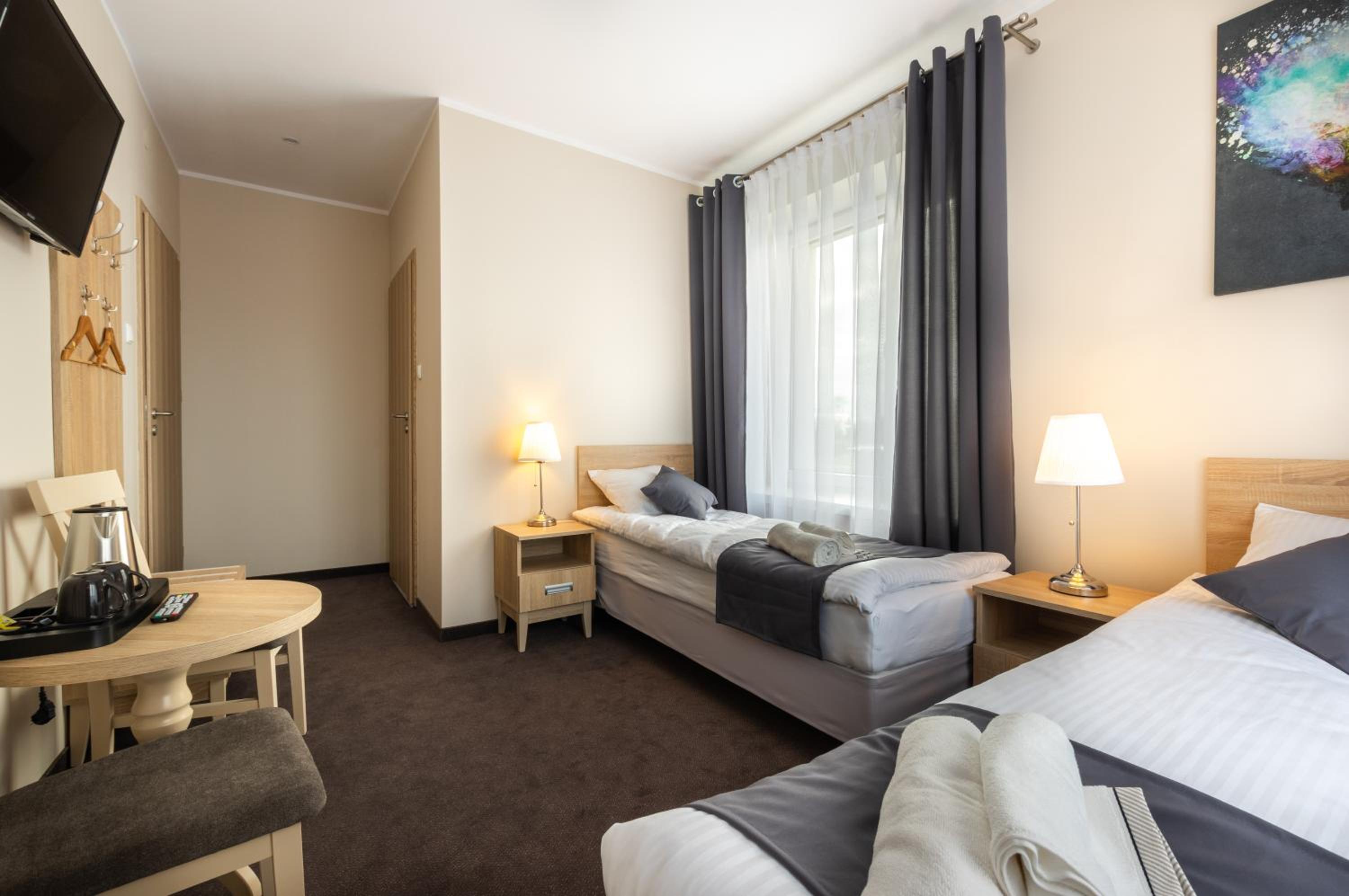 Standard Double Room - Photo 10