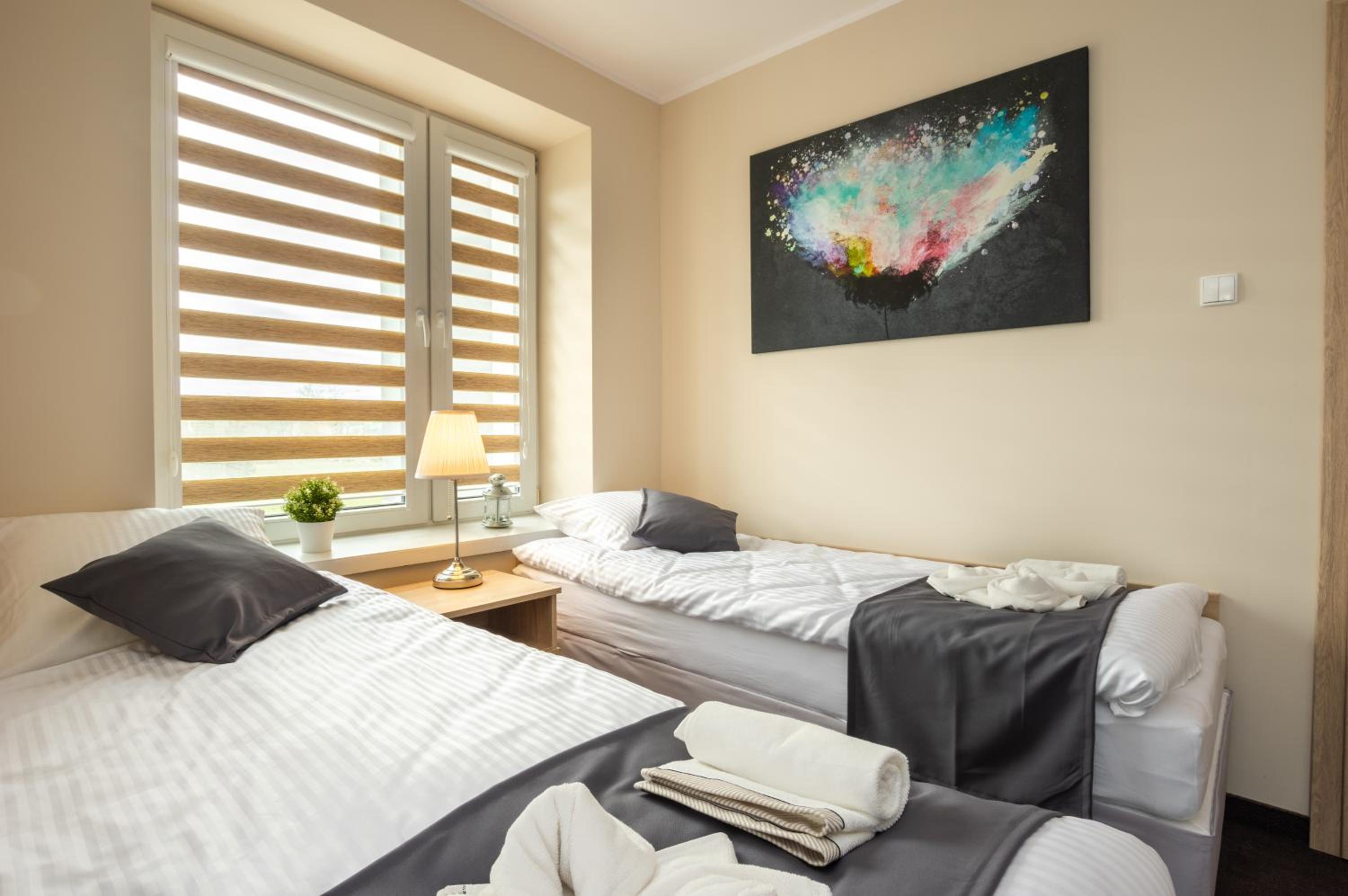 Standard Double Room - Photo 17