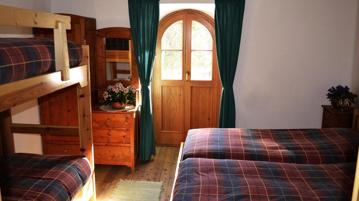 Double or Twin Room with Private Bathroom photo 1