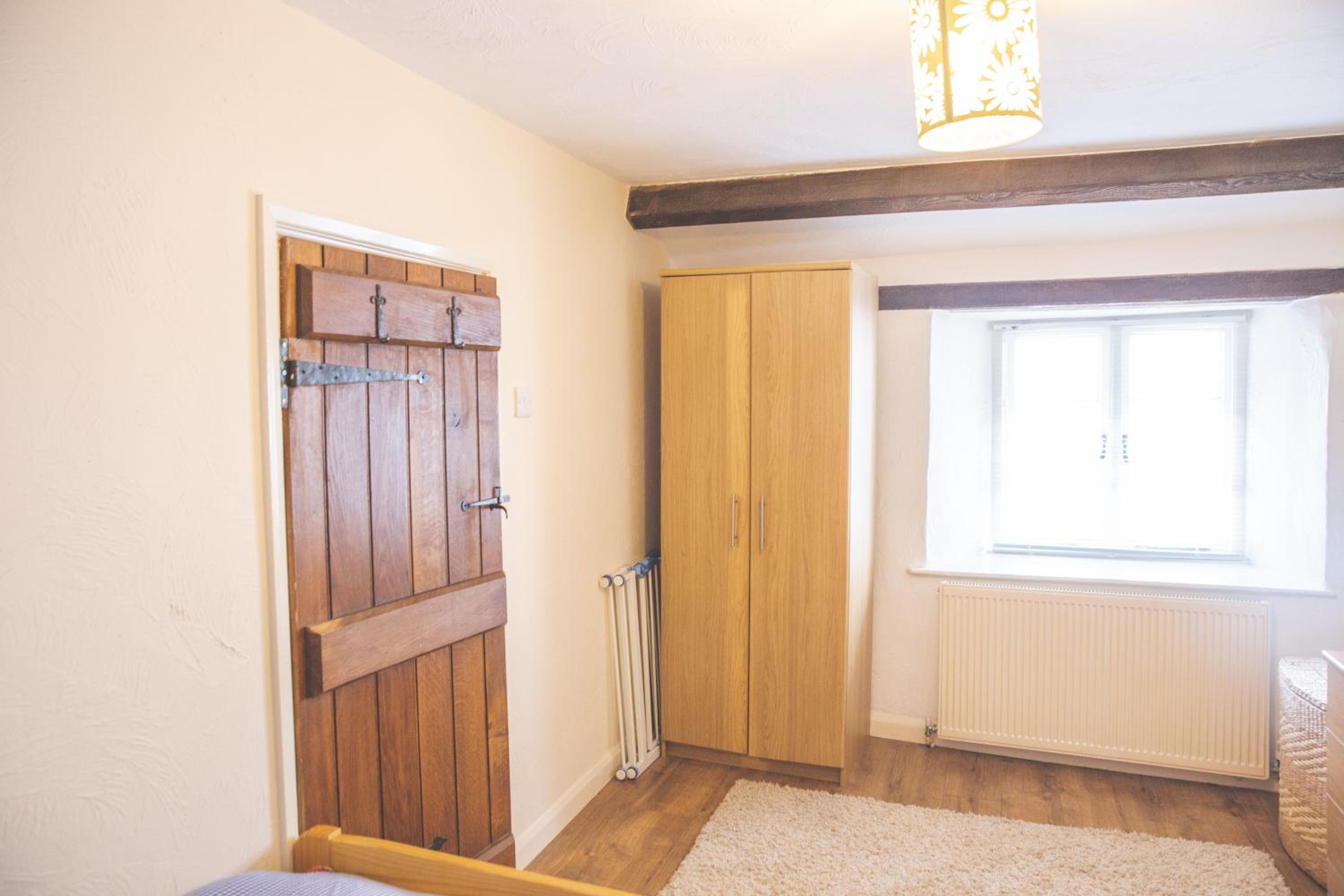 Two-Bedroom Cottage - Photo 1