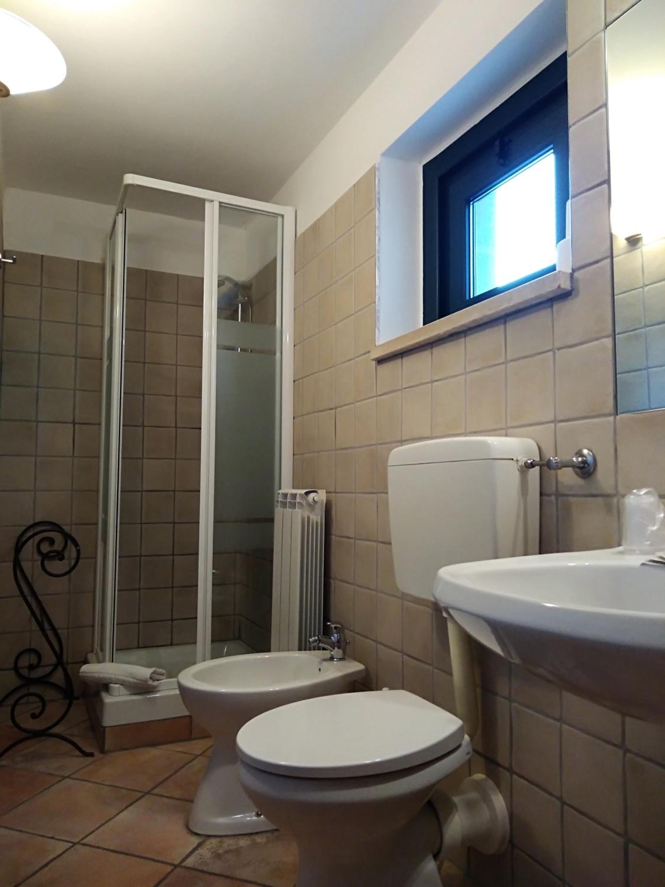 Double or Twin Room photo 2