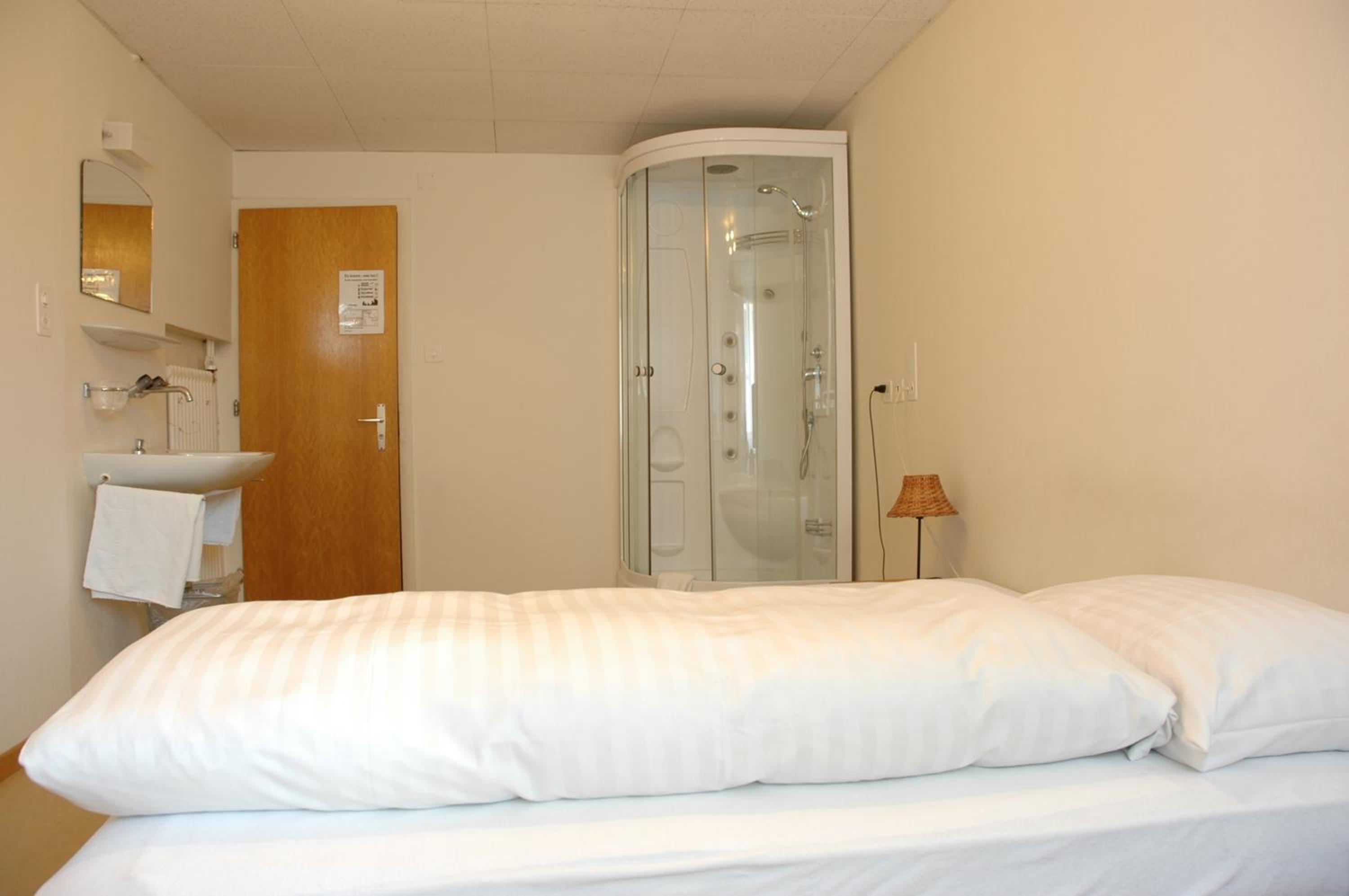 Double Room with Shared Toilet photo 3