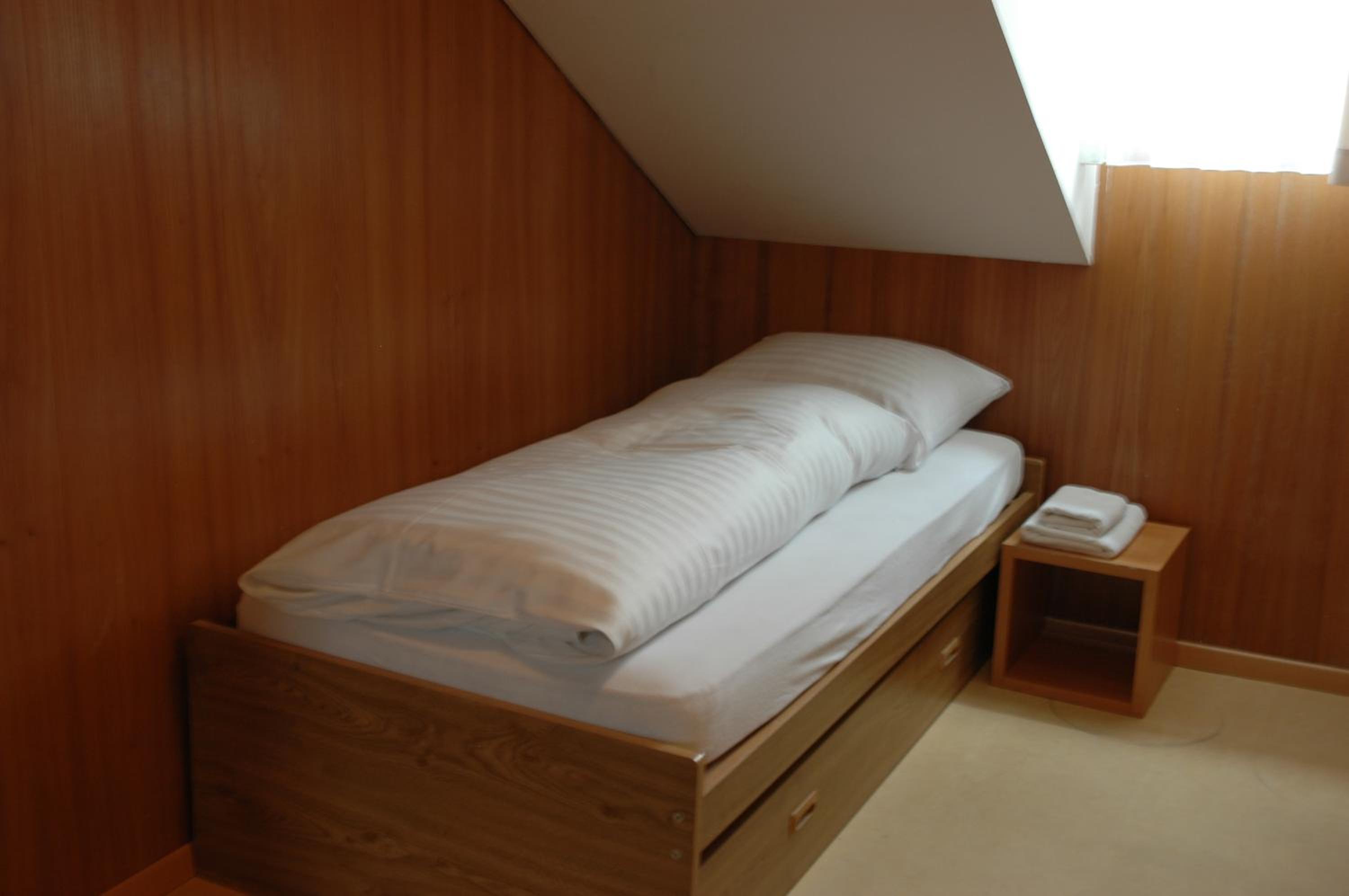 Single Room with Shared Bathroom photo 1