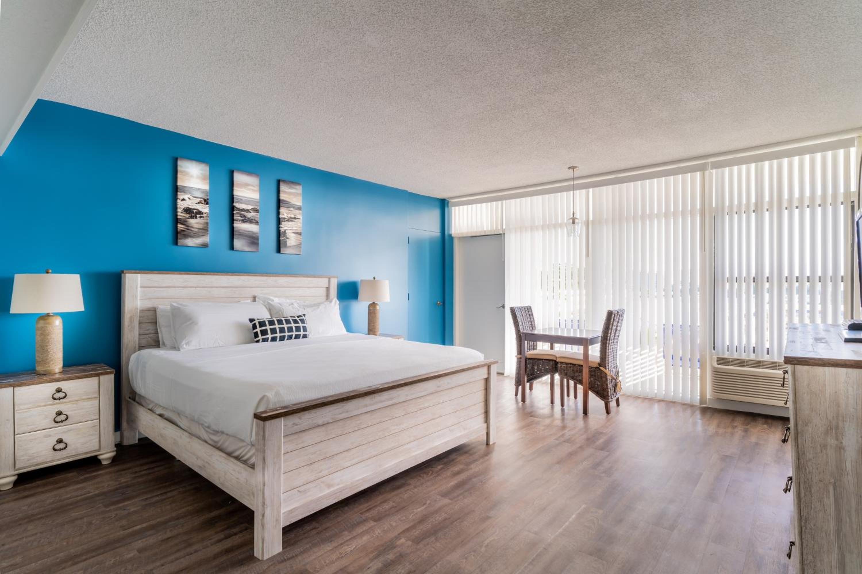 Premier King Room - Photo 5