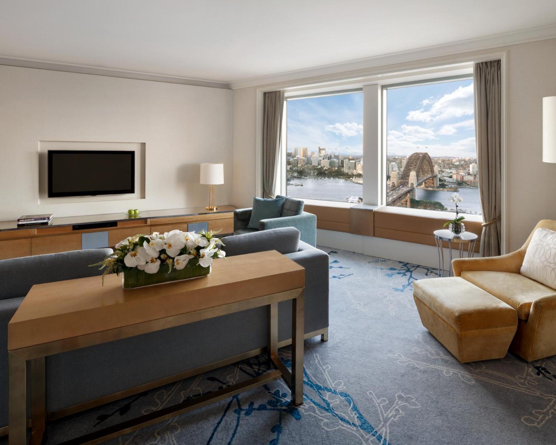 Horizon Tower Suite with Club Lounge Access
