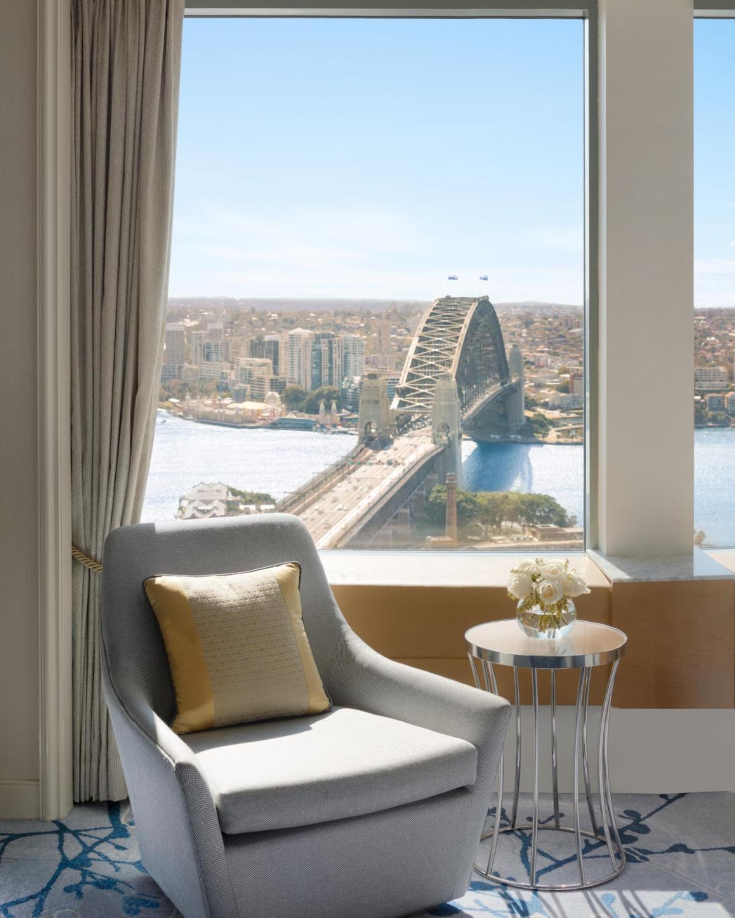 Horizon Sydney Harbor Suite with Club Lounge Access thumbnail 5