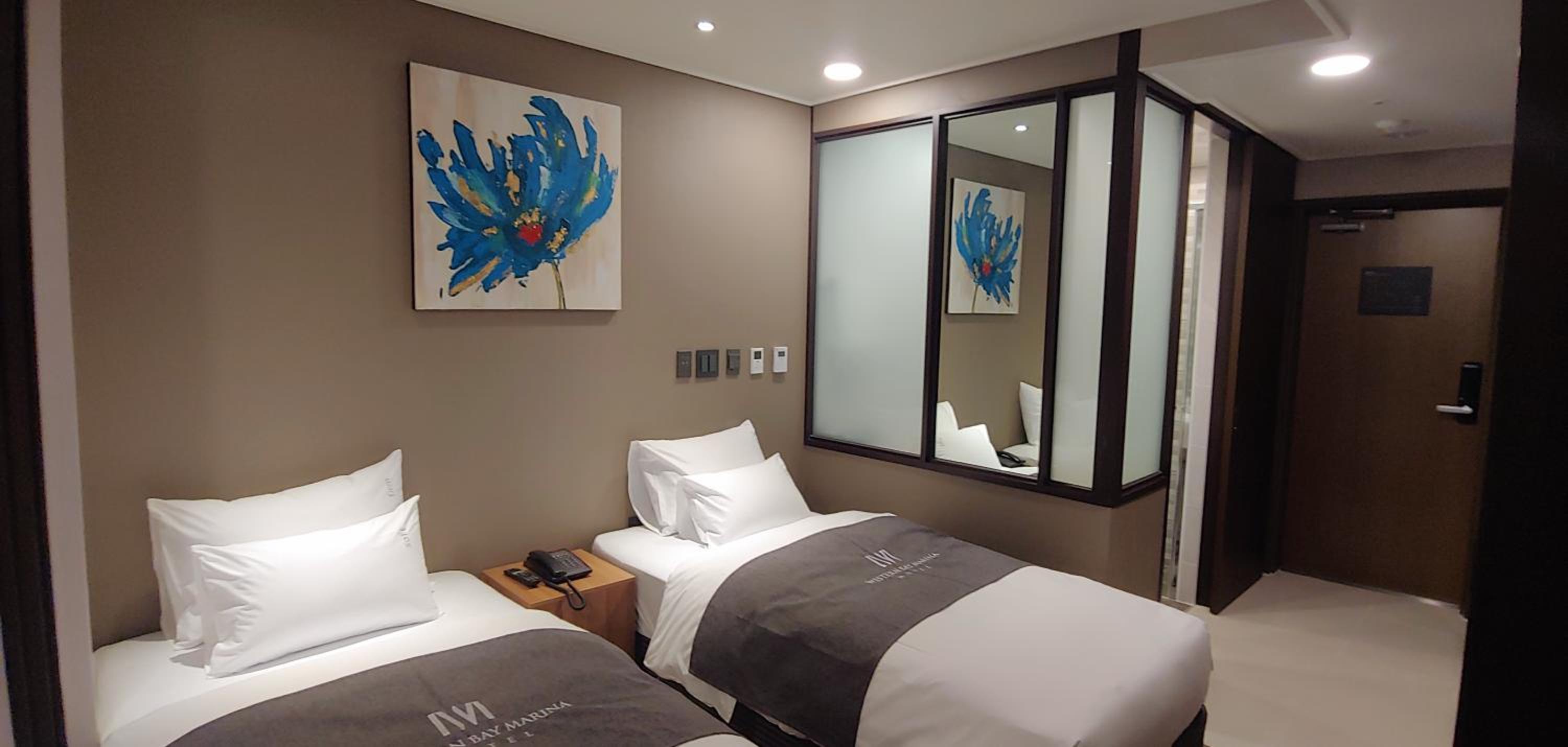Standard Twin Room photo 2