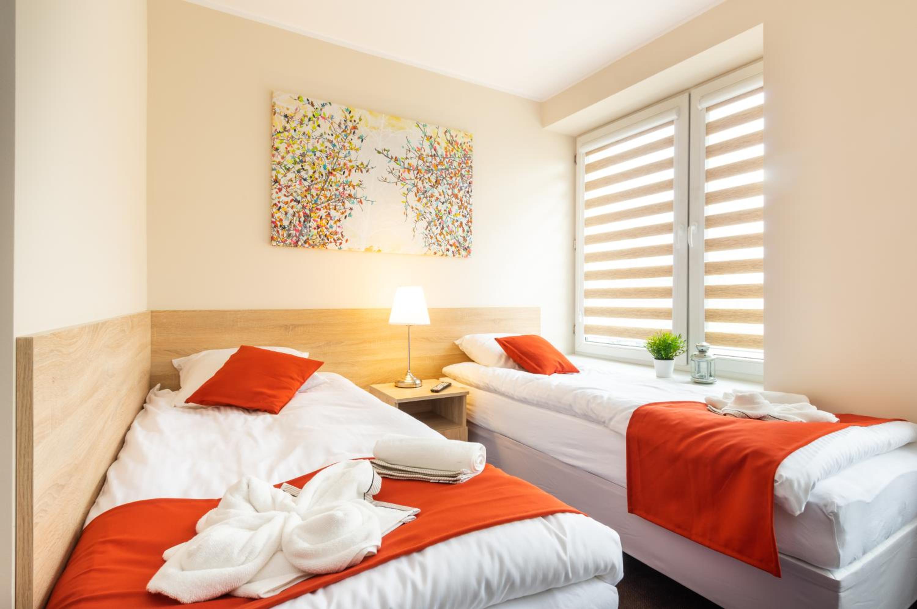 Standard Double Room - Photo 11