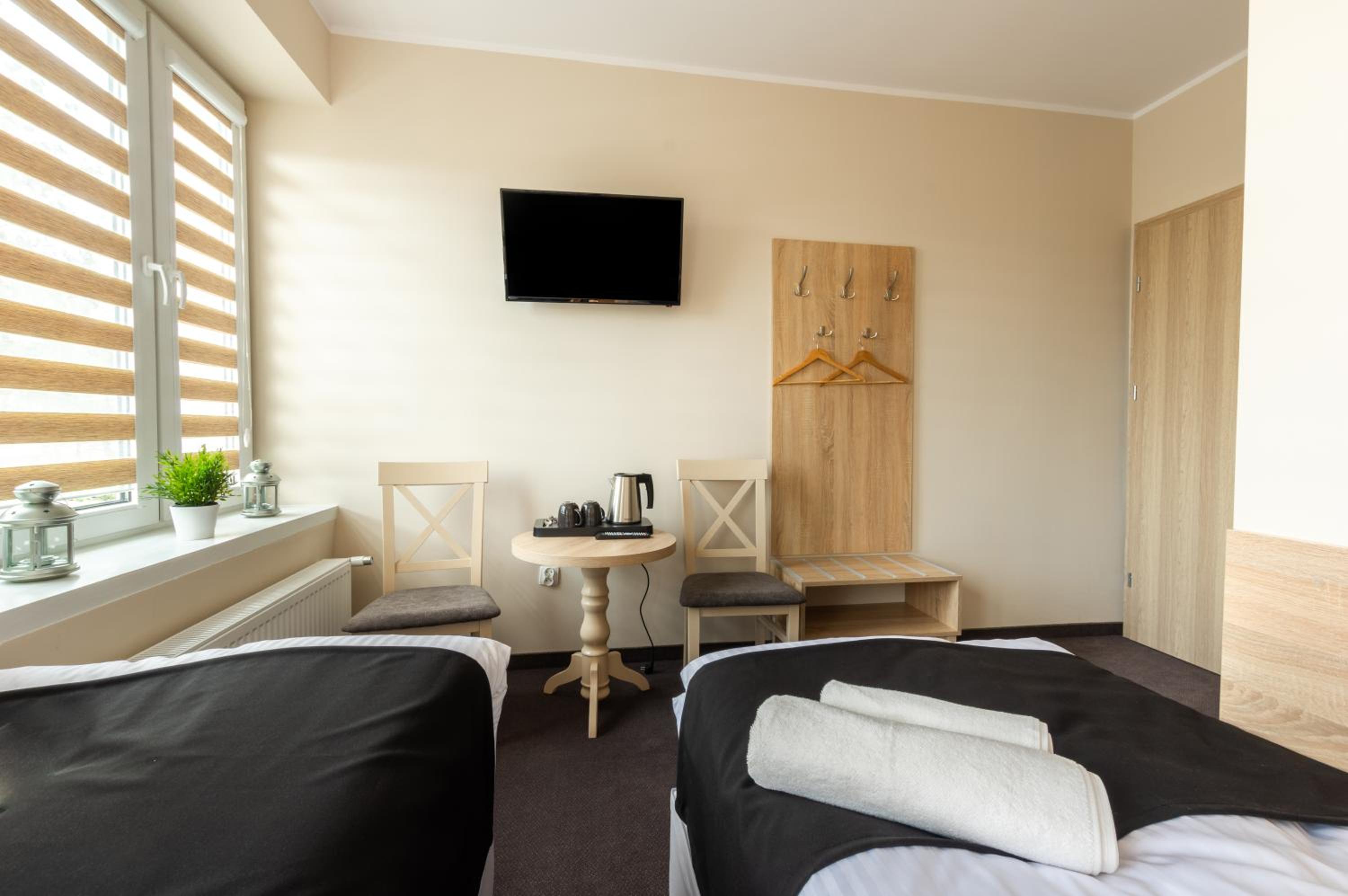 Standard Double Room - Photo 3