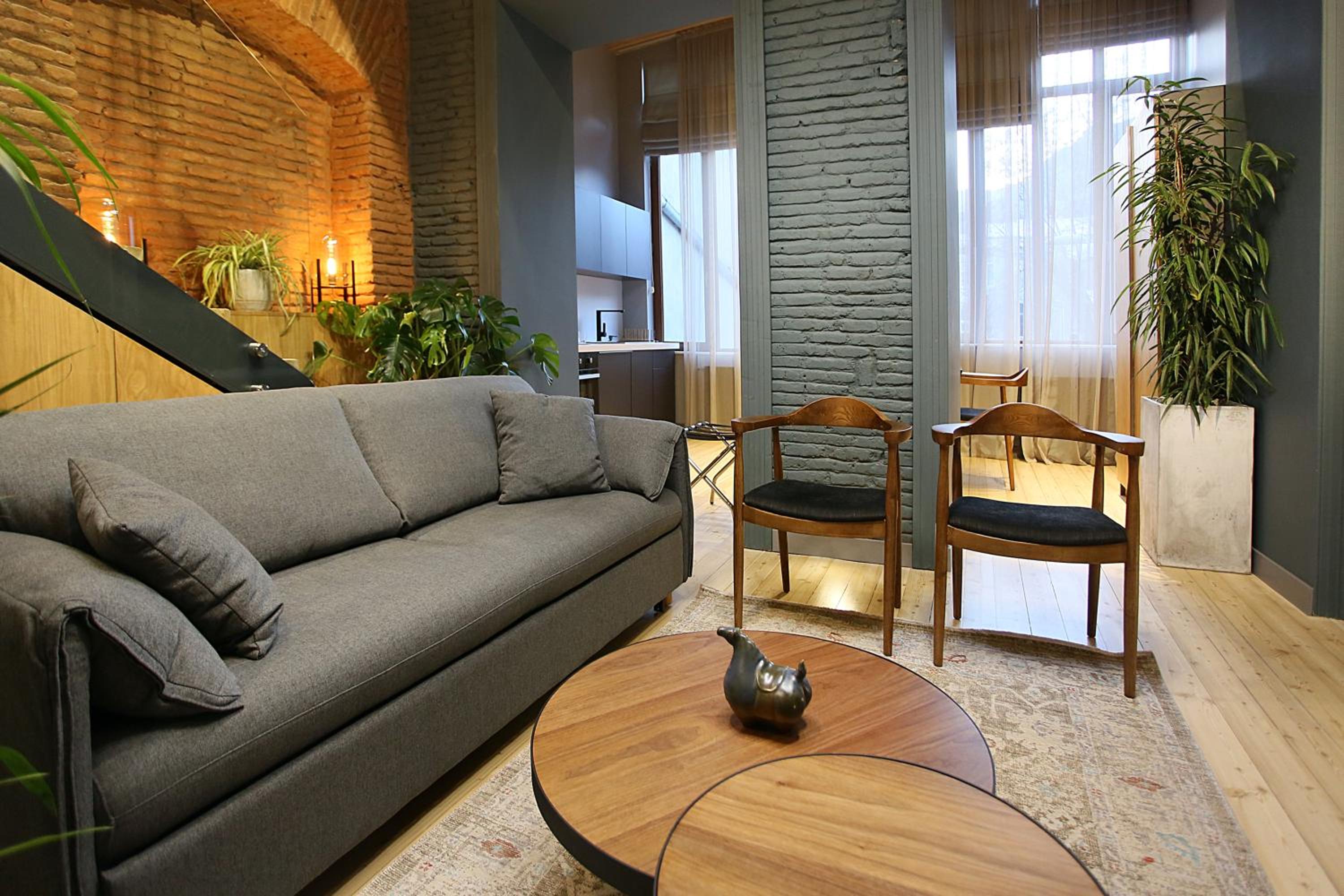Superior Suite - Photo 22