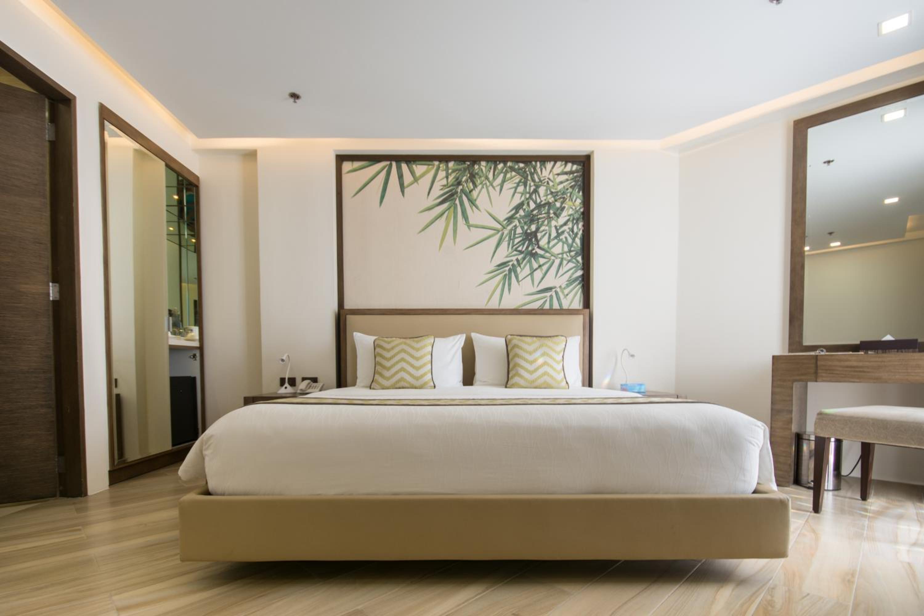 Premier Room