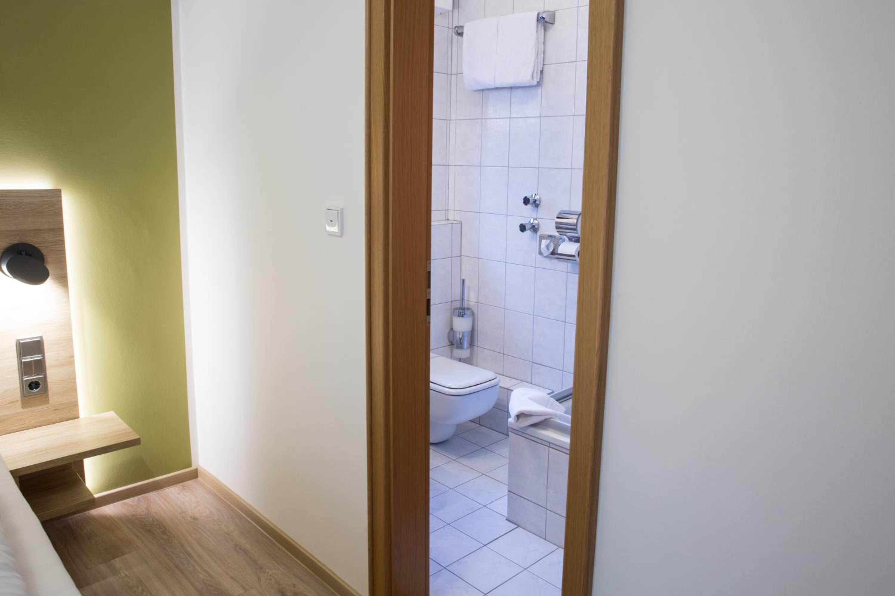 Double Room - Photo 6