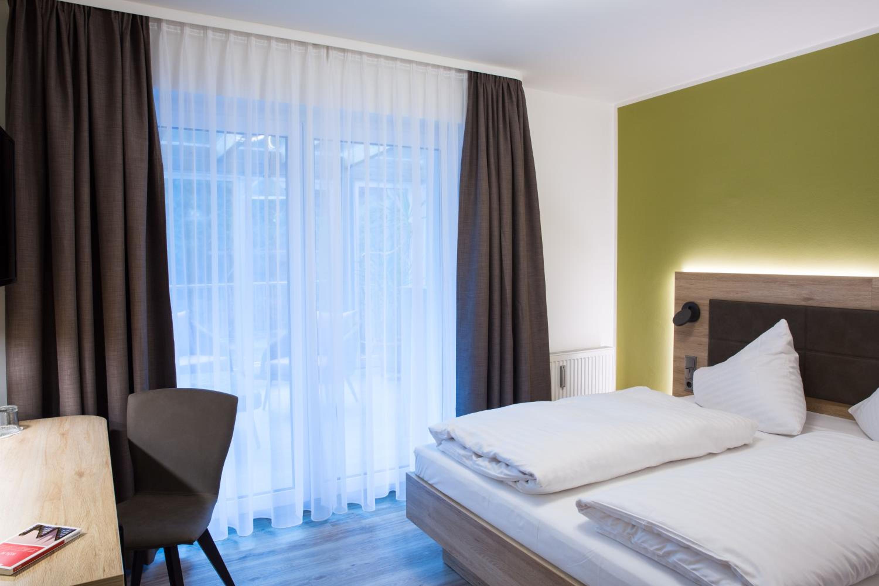 Double Room - Photo 9