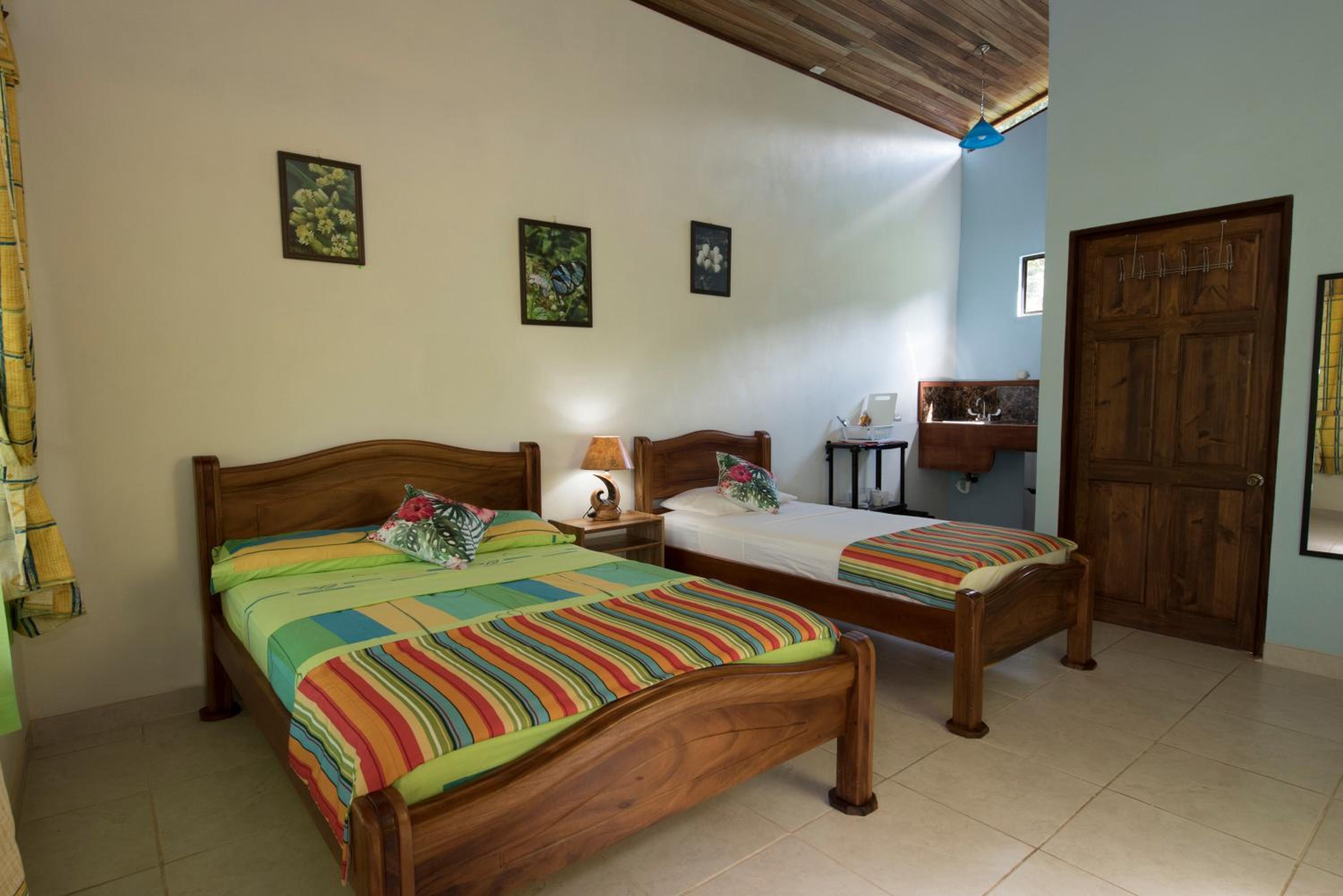 Comfort Triple Room with Shower photo 3