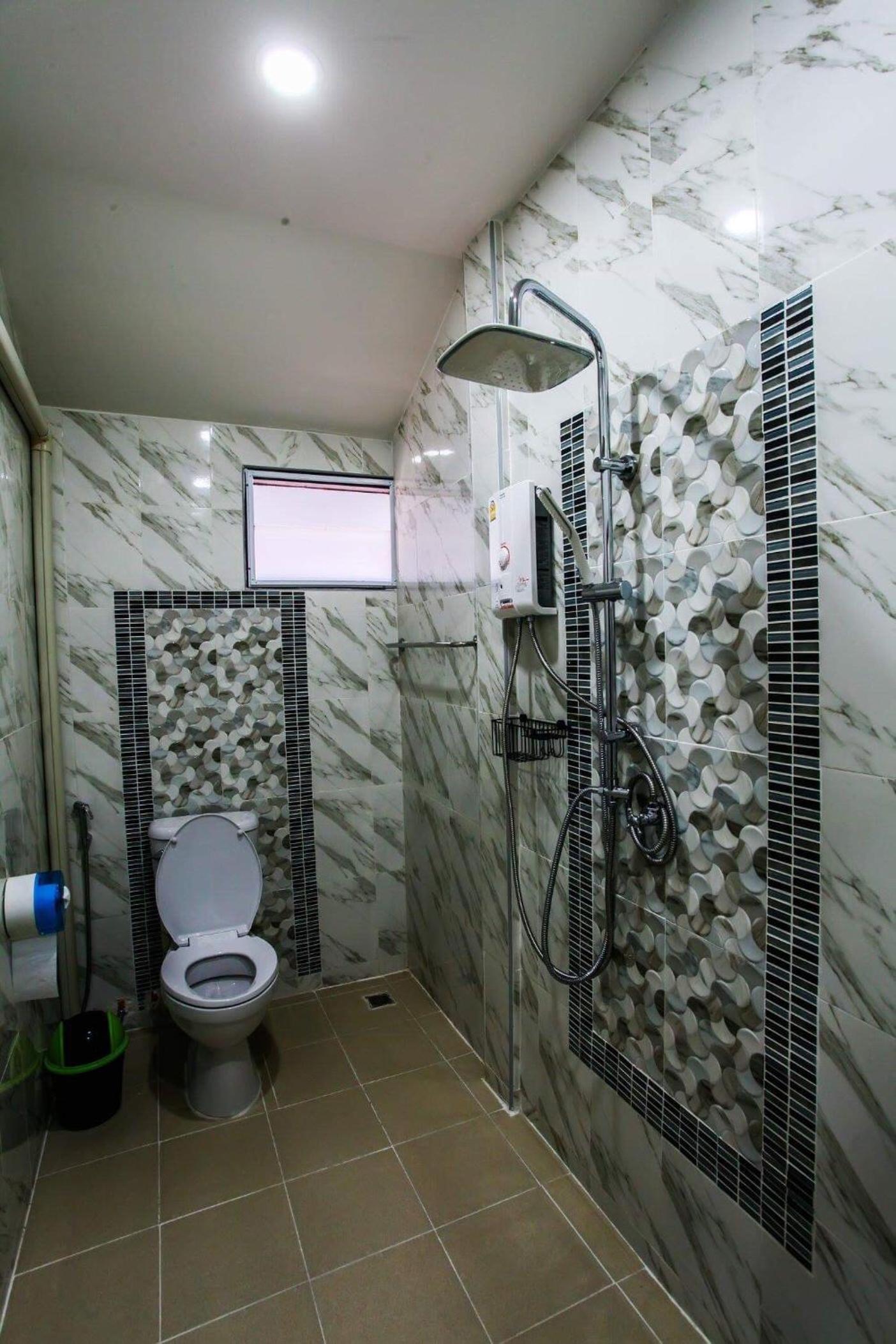 Deluxe Double Room with Balcony - Photo 2
