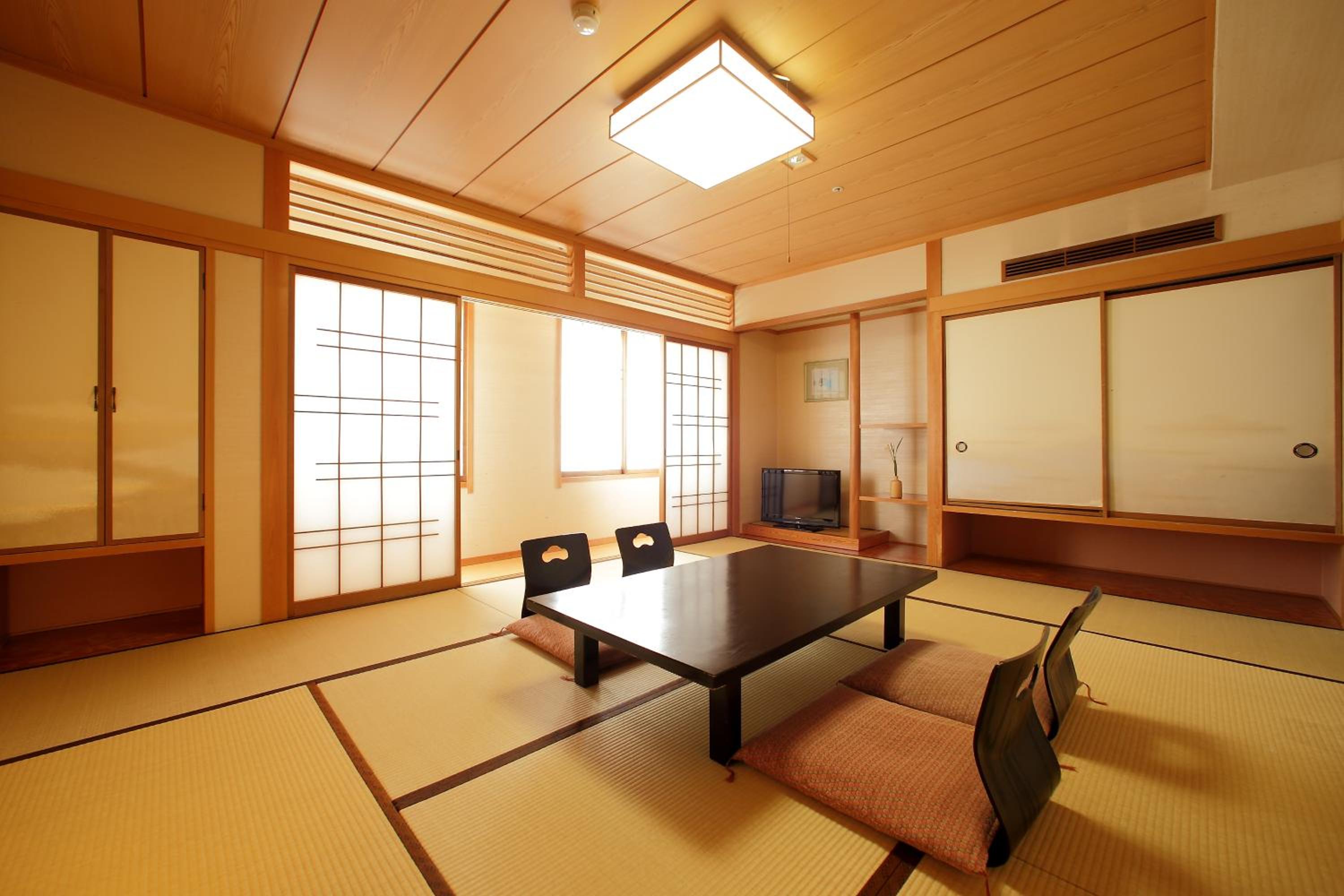 Japanese-Style Room