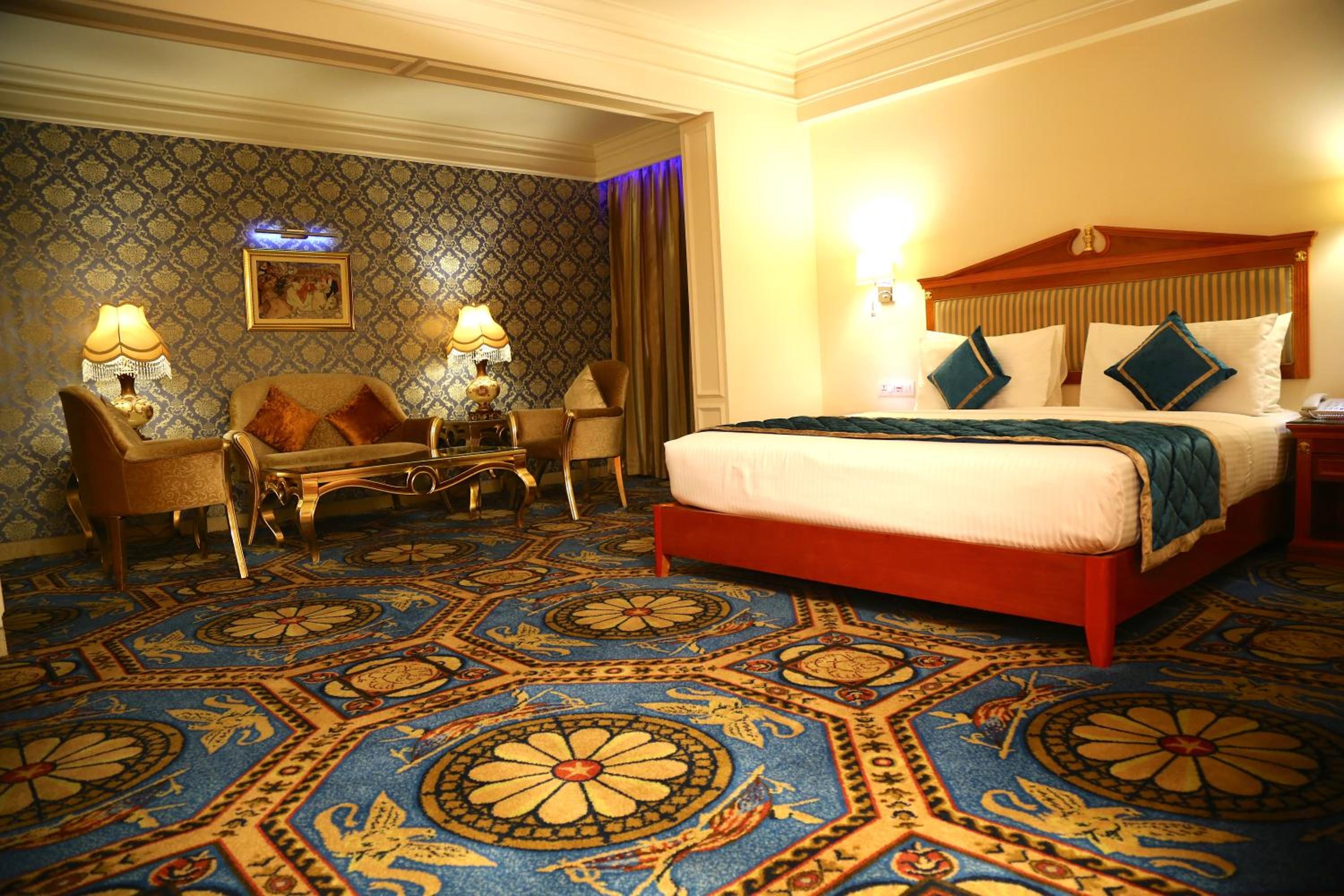Executive Double Room With One Way Railway Station Transfers and 15% off on Food and soft Beverage photo 2