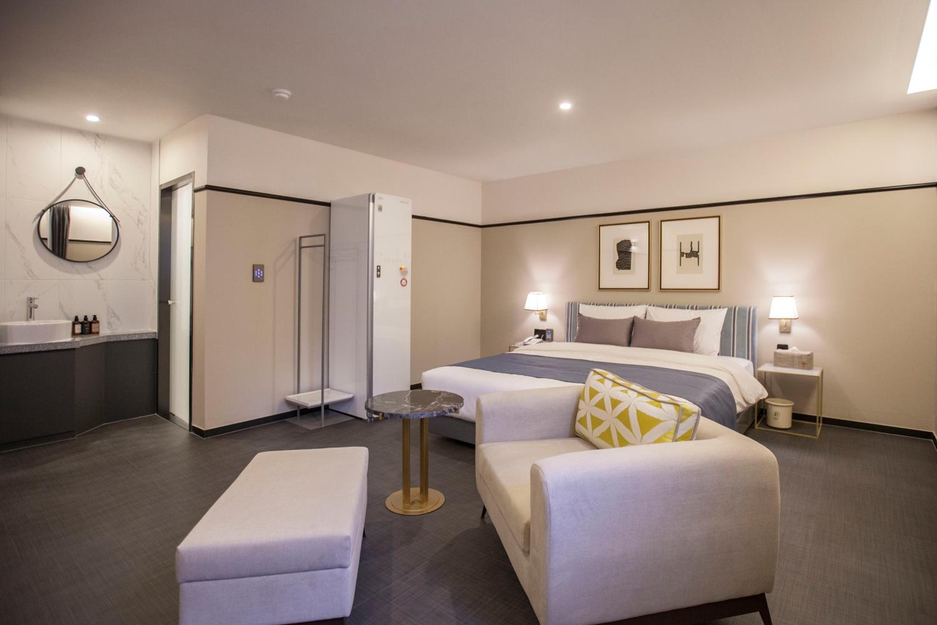 Deluxe Double Room - Photo 4