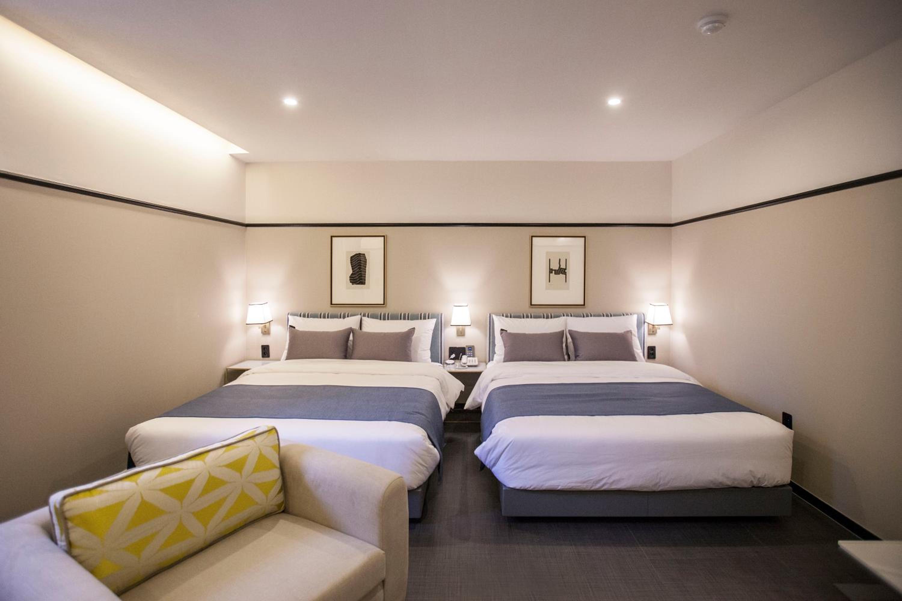 Deluxe Twin Room - Photo 1
