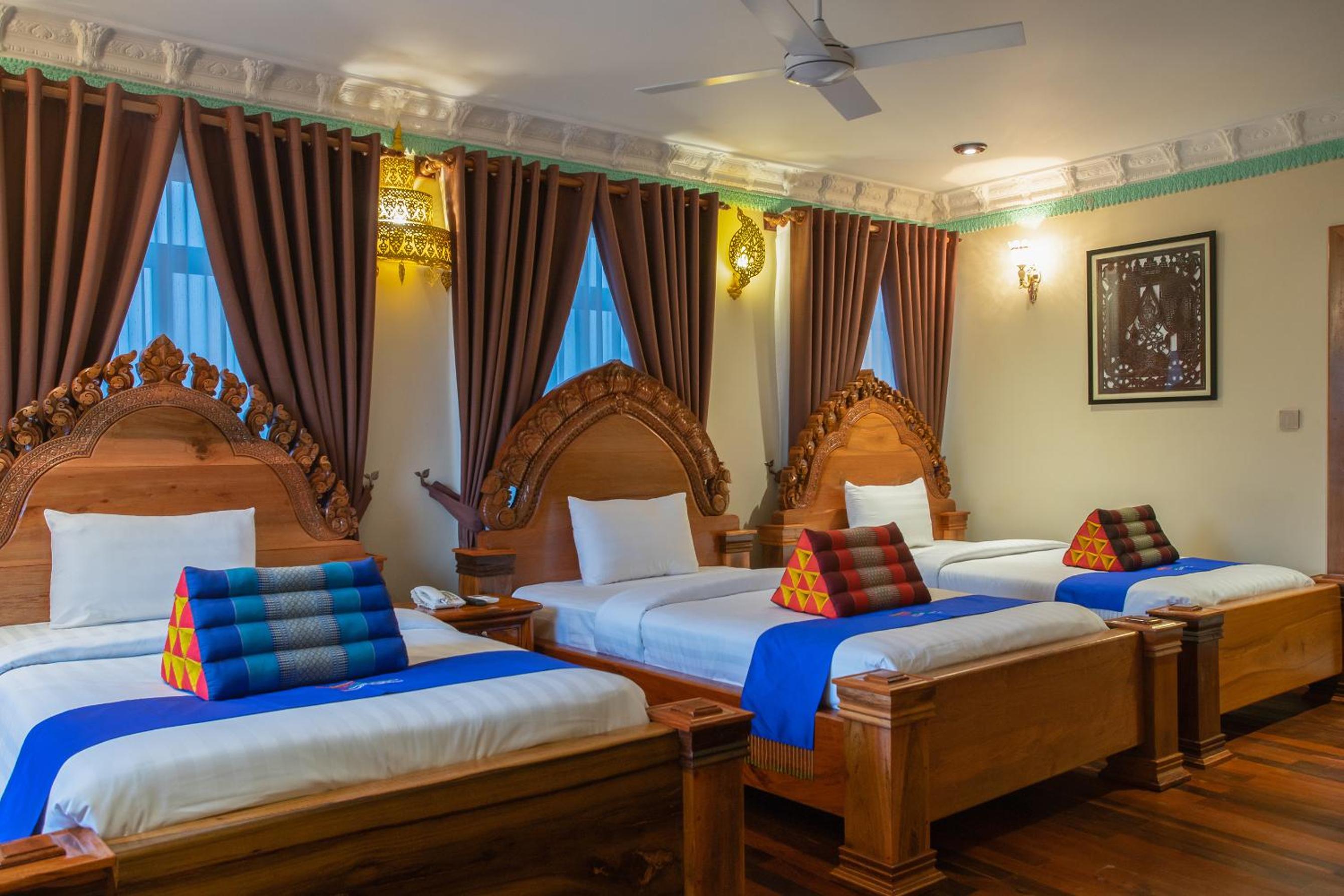 Deluxe Triple Room photo 2