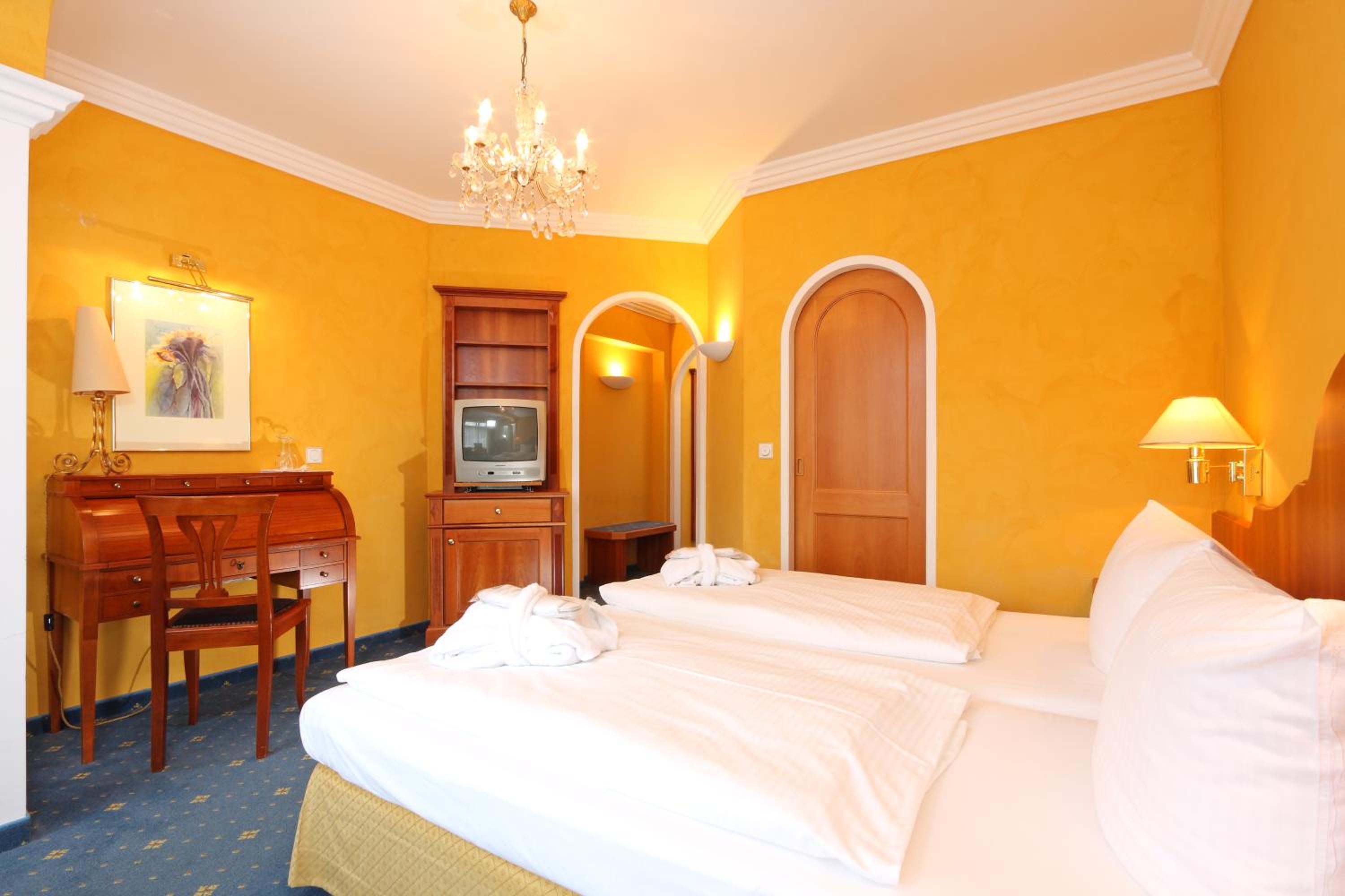 Superior Double Room with Mountain View - Photo 7