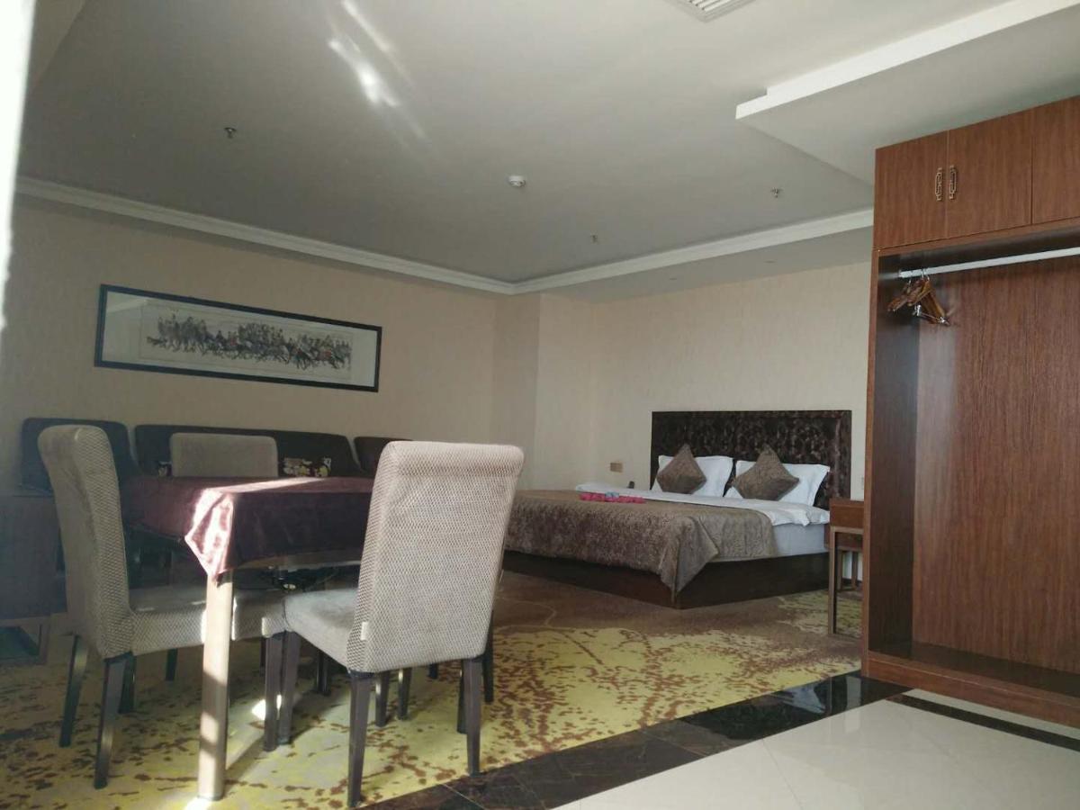 One-Bedroom Suite-Mainland Chinese Citizen Only photo 1